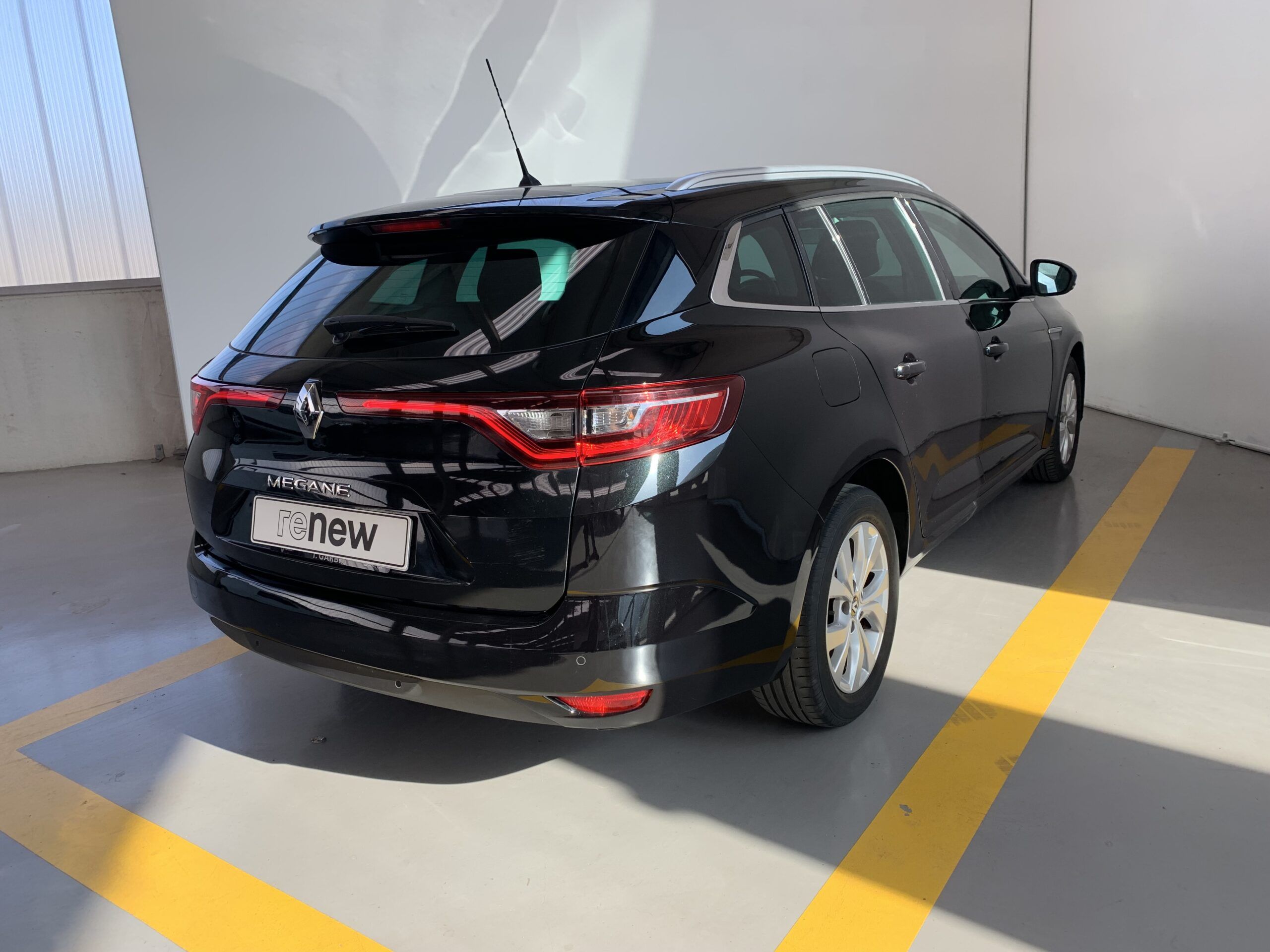 MEGANE SPORT TOURER LIMITED TCE 100CV