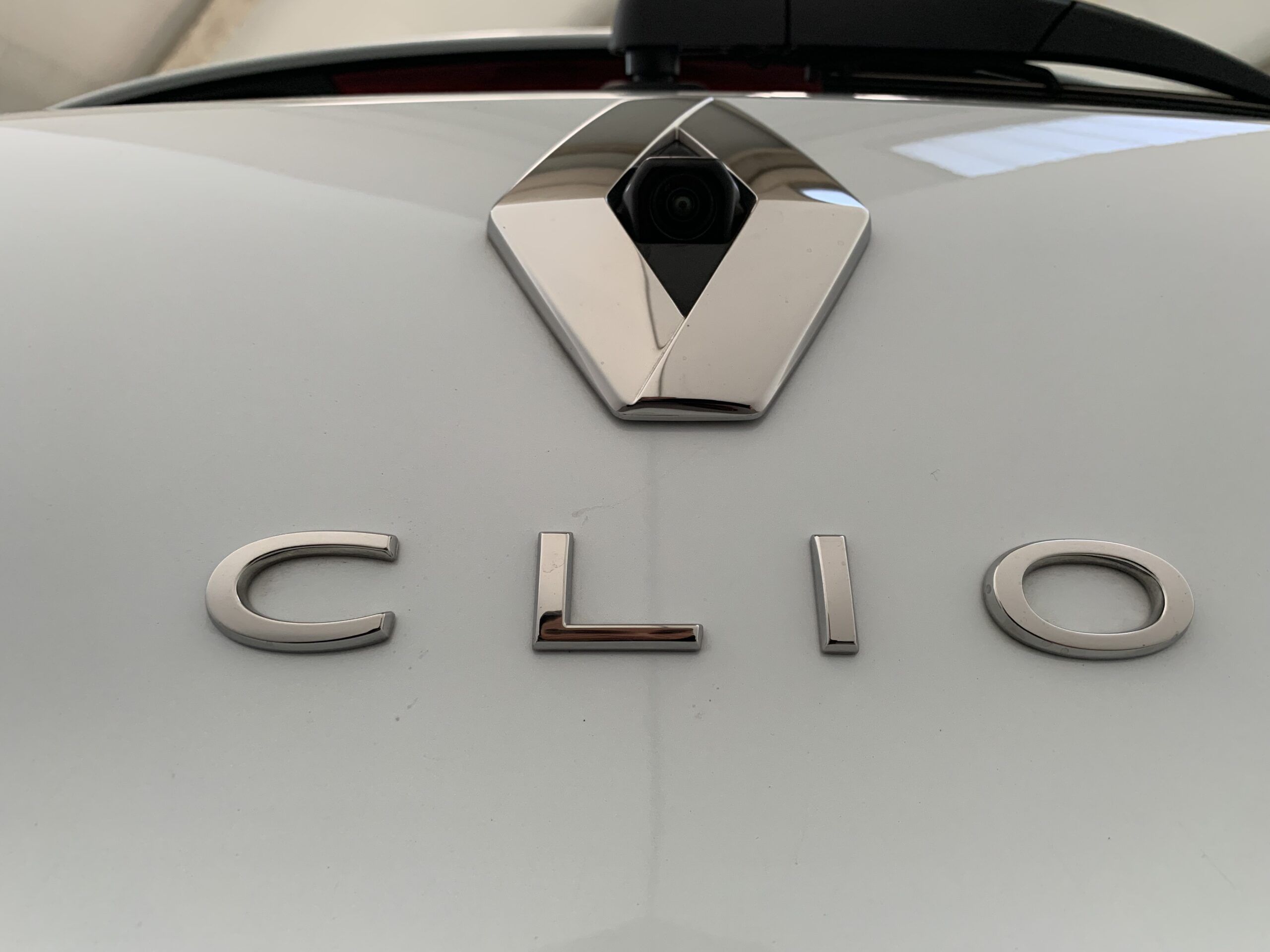 CLIO ZEN TECH 145CV + LLANTAS 17″