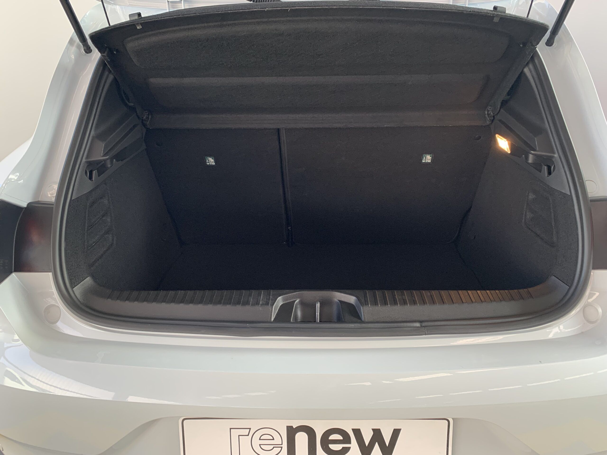 CLIO ZEN TECH 145CV + LLANTAS 17″