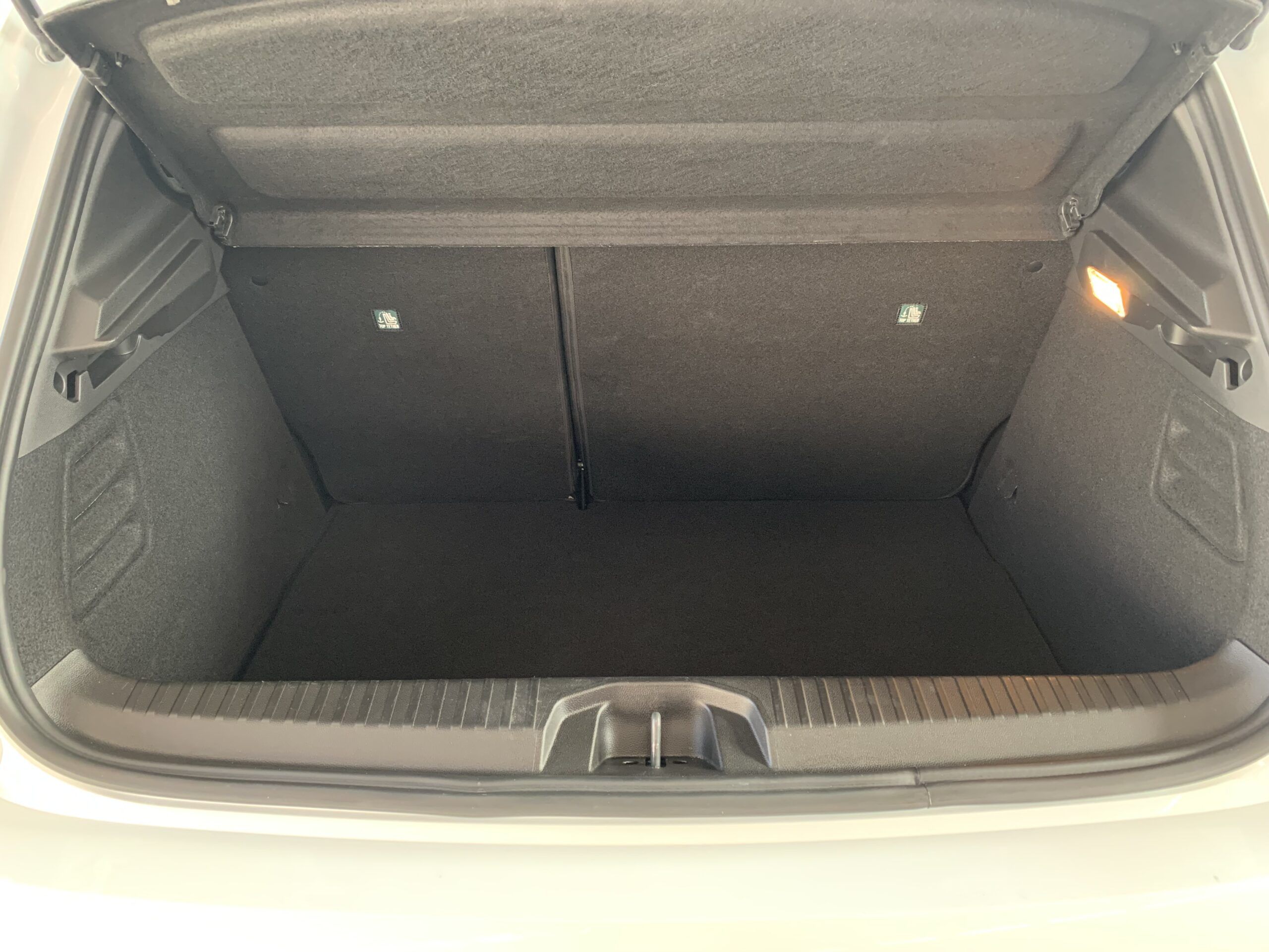 CLIO ZEN TECH 145CV + LLANTAS 17″