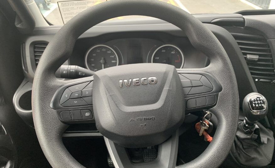 IVECO DAILY 70C 16H 3.0 4350 160CV + PLATAFORMA ELEVADORA