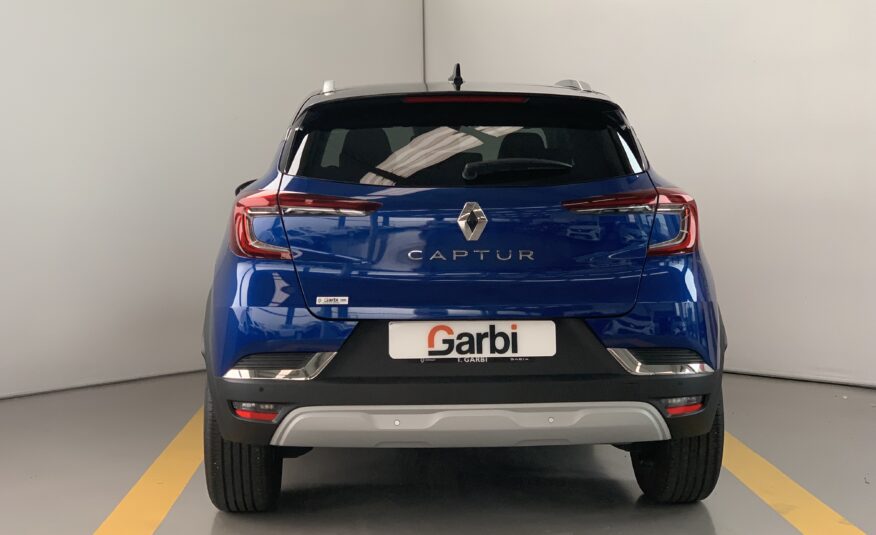 RENAULT CAPTUR TECHNO MILD HYBRID TCE 140CV EDC