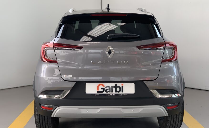 RENAULT CAPTUR TECHNO TCE 90CV + RUEDA + BARRAS TECHO + CARGADOR INDUCCION + PACK CITY PREMIUM + PACK FULL SCREEN + DRIVER DISPLAY 10´´