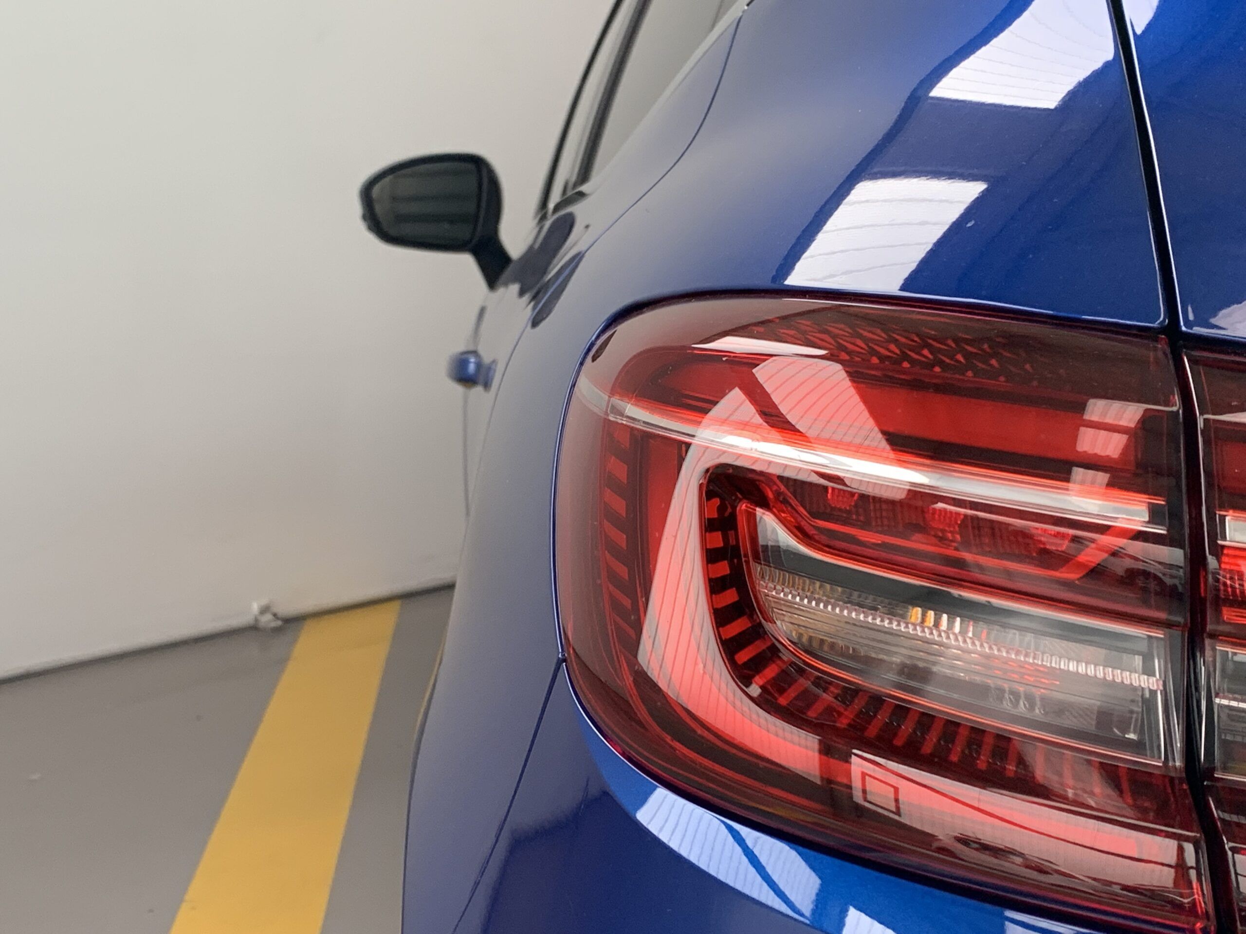 RENAULT CLIO TECHNO TCE 140CV + RUEDA DE REPUESTO + CARGADOR POR INDUCCION + PACK CITY