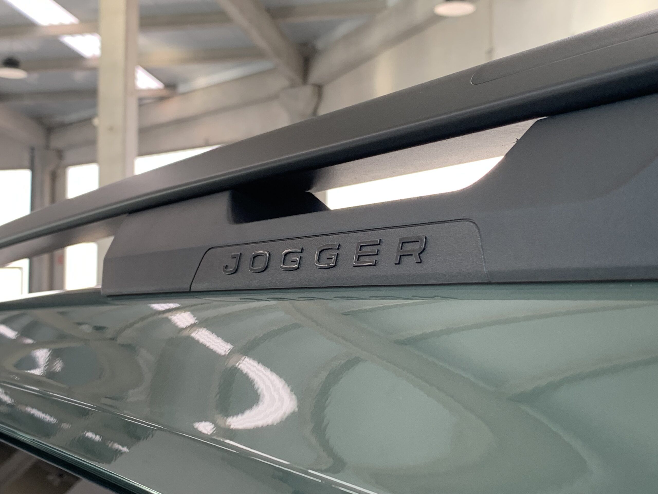 DACIA JOGGER EXPRESSION 1.0 TCE 110CV 7 PLAZAS + RUEDA DE REPUESTO + CLIMATIZACION AUTOMATICA + PACK EASY + FRENO DE MANO ELECTRICO + TARJETA MANOS LIBRES + PACK NAVEGACION + SENSORES DE APARCAMIENTO DELANTEROS Y TRASEROS CON CAMARA Y DETECTOR DE ANGULO MUERTO