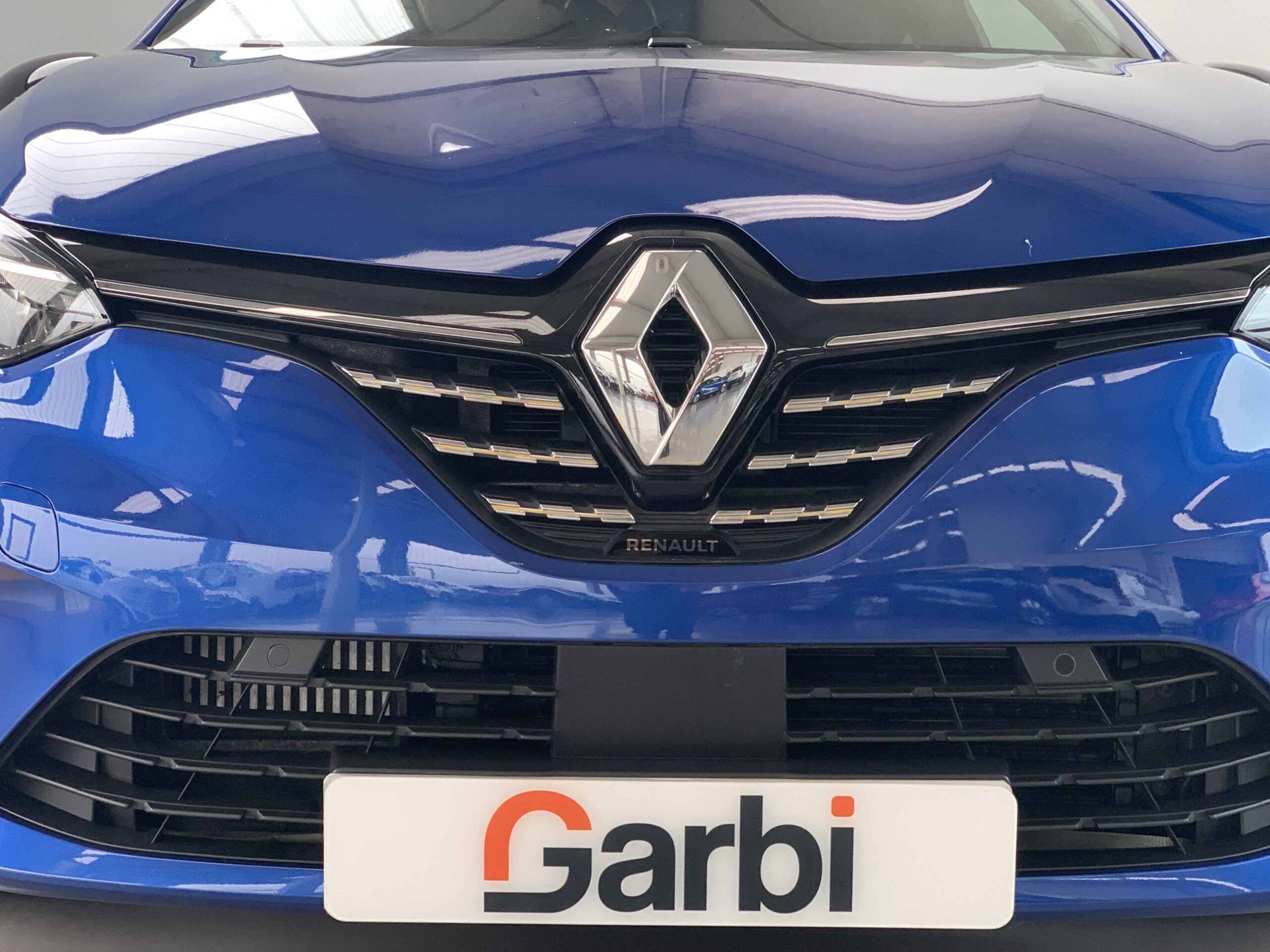 RENAULT CLIO TECHNO TCE 140CV + RUEDA DE REPUESTO + CARGADOR POR INDUCCION + PACK CITY