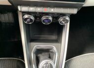RENAULT CLIO TECHNO TCE 90CV + RUEDA REPUESTO + CARGADOR POR INDUCCION + PACK EASY PARKING + PACK LIGHTNING + PACK FULL SCREEN EASY LINK