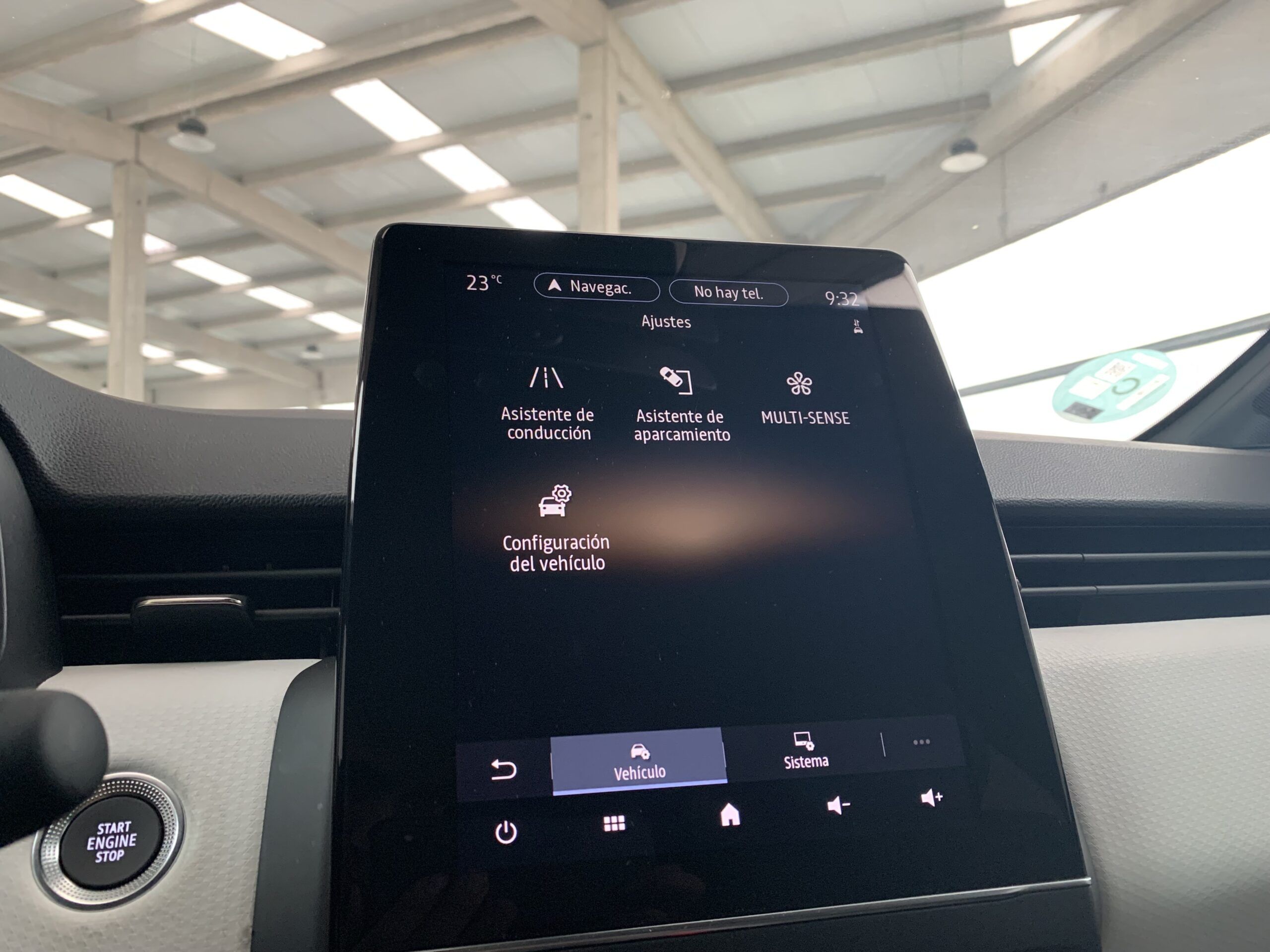 RENAULT CLIO TECHNO TCE 140CV + RUEDA DE REPUESTO + CARGADOR POR INDUCCION + PACK CITY