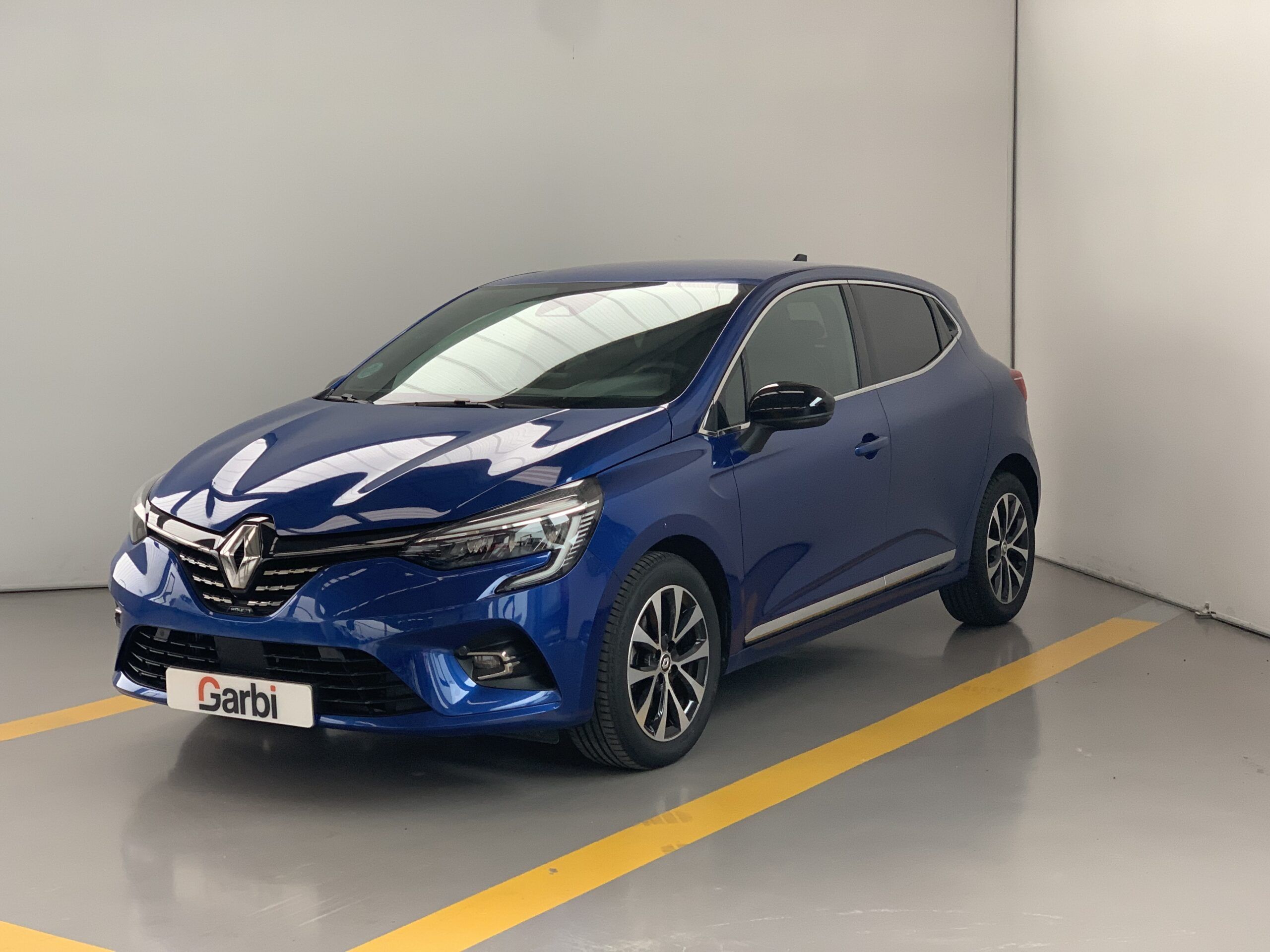 RENAULT CLIO TECHNO TCE 140CV + RUEDA DE REPUESTO + CARGADOR POR INDUCCION + PACK CITY