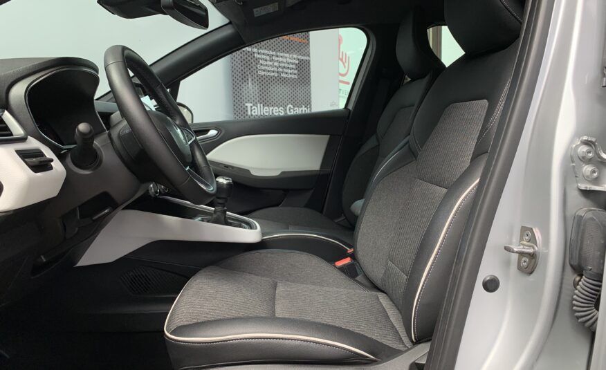RENAULT CLIO TECHNO TCE 90CV + RUEDA REPUESTO + CARGADOR POR INDUCCION + PACK EASY PARKING + PACK LIGHTNING + PACK FULL SCREEN EASY LINK
