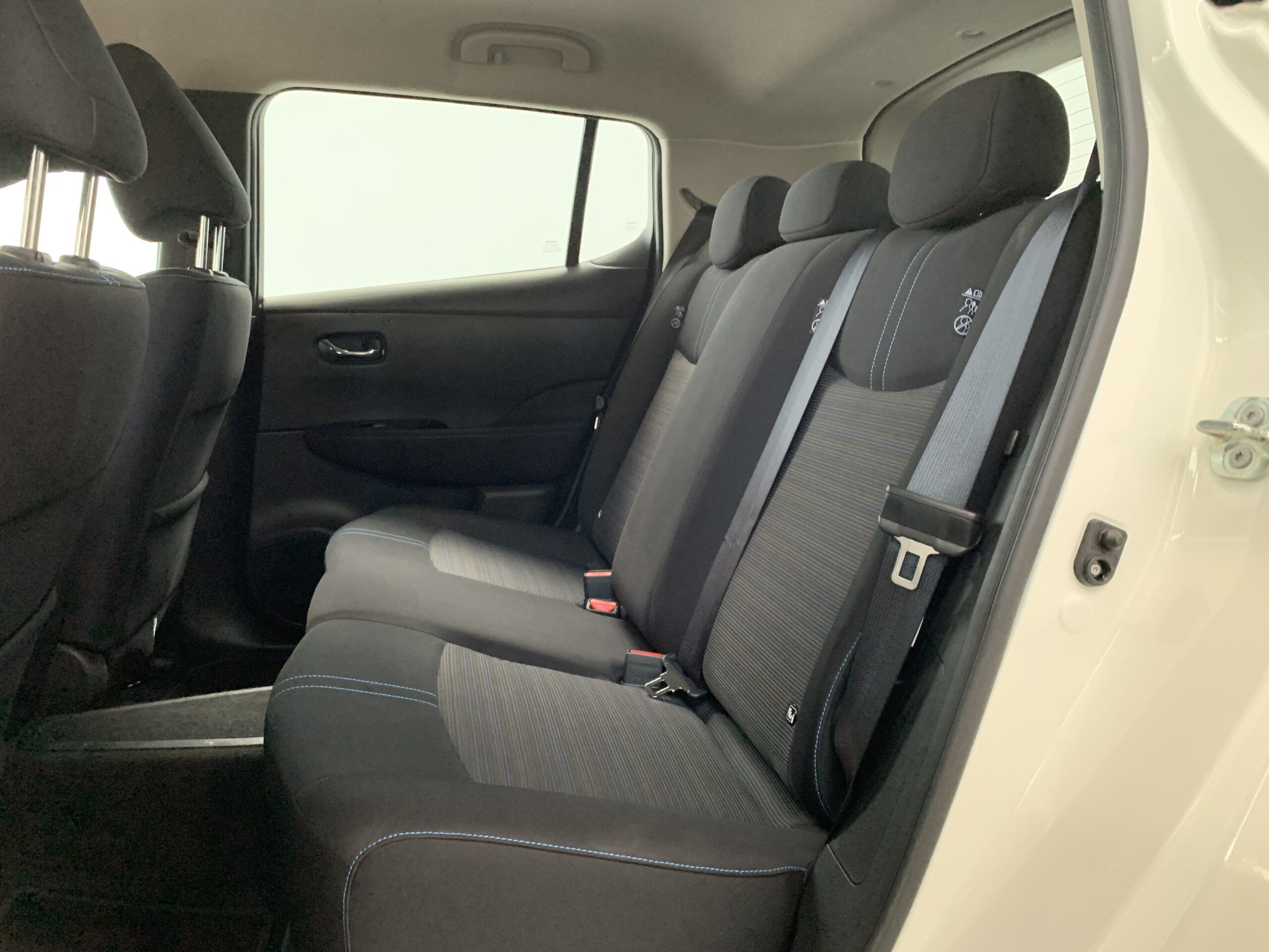 NISSAN LEAF ACENTA 40KWH 150CV 5 PUERTAS