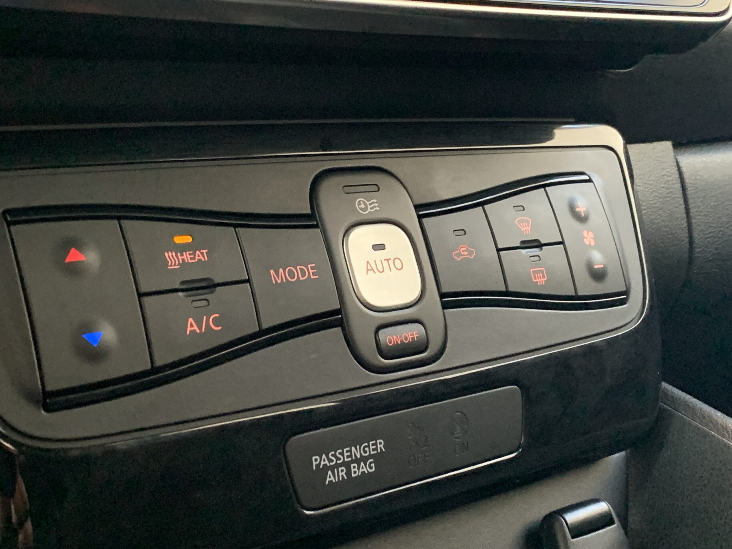 NISSAN LEAF ACENTA 5 PUERTAS 40KWH 150CV