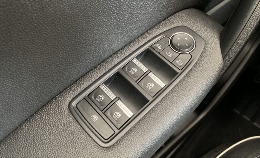 RENAULT CAPTUR TECHNO MILD HYBRID 140CV AUTOMATICO