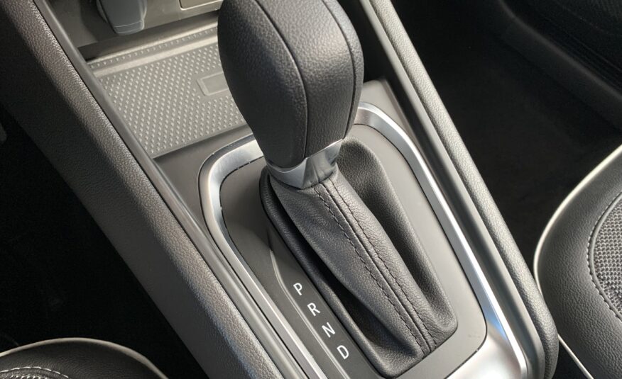 RENAULT CAPTUR TECHNO MILD HYBRID 140CV AUTOMATICO