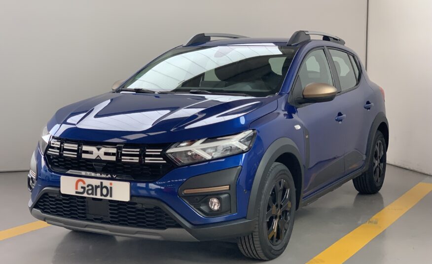 DACIA SANDERO STEPWAY EXTREME TCE 90CV CVT AUTOMATICO + NAVEGACION INCORPORADA EN LA PANTALLA + FRENO DE MANO AUTOMATICO + AYUDA AL APARCAMIENTO DELANTERO Y TRASERO + DETECTOR DE ANGULO MUERTO + CONSOLA CENTRAL CERRADA CON REPOSABRAZOS