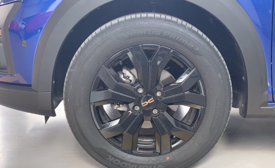 DACIA SANDERO STEPWAY EXTREME TCE 90CV CVT AUTOMATICO + NAVEGACION INCORPORADA EN LA PANTALLA + FRENO DE MANO AUTOMATICO + AYUDA AL APARCAMIENTO DELANTERO Y TRASERO + DETECTOR DE ANGULO MUERTO + CONSOLA CENTRAL CERRADA CON REPOSABRAZOS