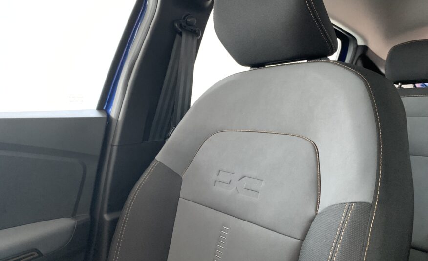 DACIA SANDERO STEPWAY EXTREME TCE 90CV CVT AUTOMATICO + NAVEGACION INCORPORADA EN LA PANTALLA + FRENO DE MANO AUTOMATICO + AYUDA AL APARCAMIENTO DELANTERO Y TRASERO + DETECTOR DE ANGULO MUERTO + CONSOLA CENTRAL CERRADA CON REPOSABRAZOS