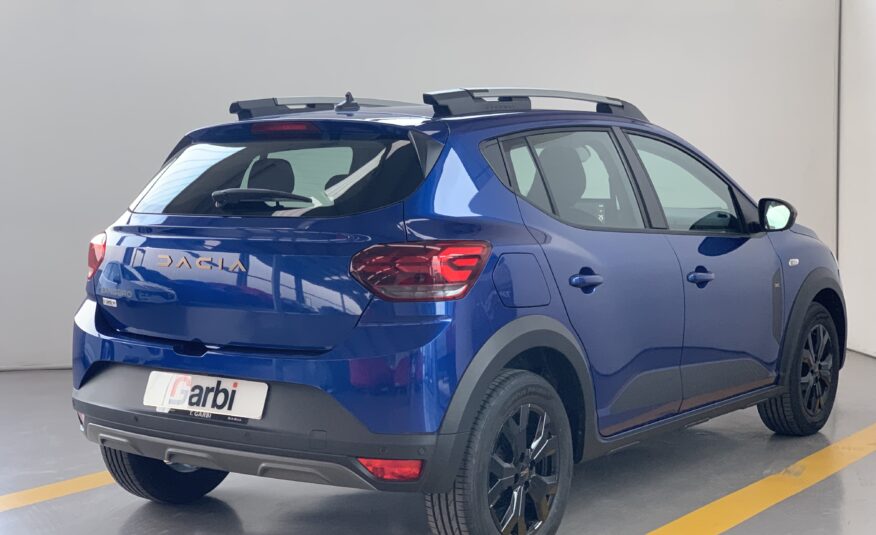 DACIA SANDERO STEPWAY EXTREME TCE 90CV CVT AUTOMATICO + NAVEGACION INCORPORADA EN LA PANTALLA + FRENO DE MANO AUTOMATICO + AYUDA AL APARCAMIENTO DELANTERO Y TRASERO + DETECTOR DE ANGULO MUERTO + CONSOLA CENTRAL CERRADA CON REPOSABRAZOS