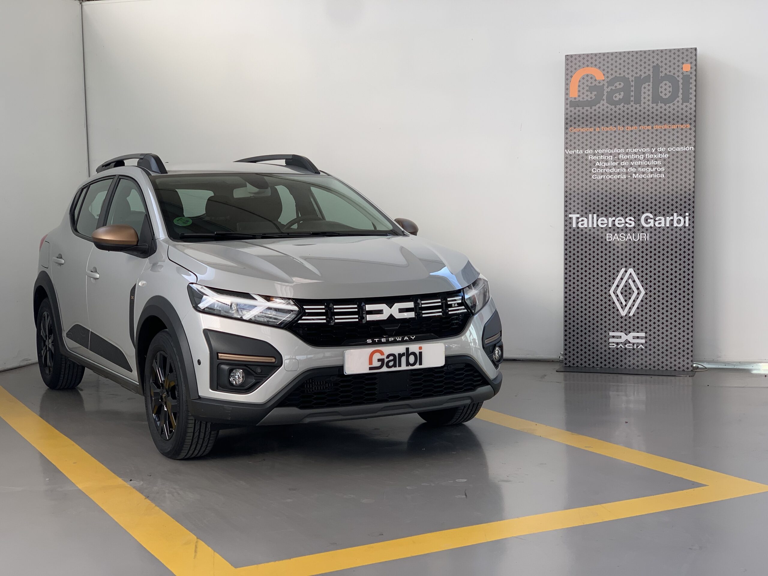 DACIA SANDERO STEPWAY EXTREME TCE 90CV CVT (AUTOMATICO) + RUEDA