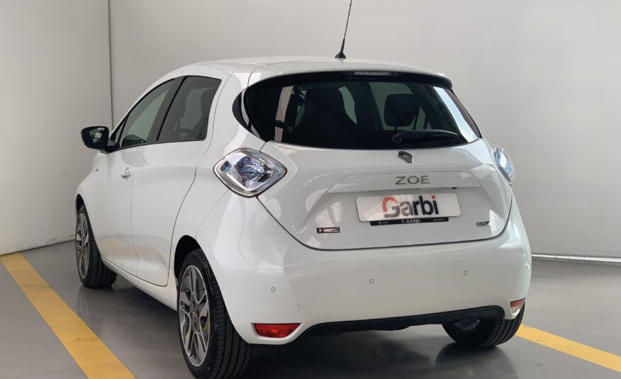 RENAULT ZOE LIMITED 110CV BATERIA 40KWH + LLANTAS DE ALEACION + AYUDA AL APARCAMIENTO TRASERO & CAMARA DE VISION TRASERA