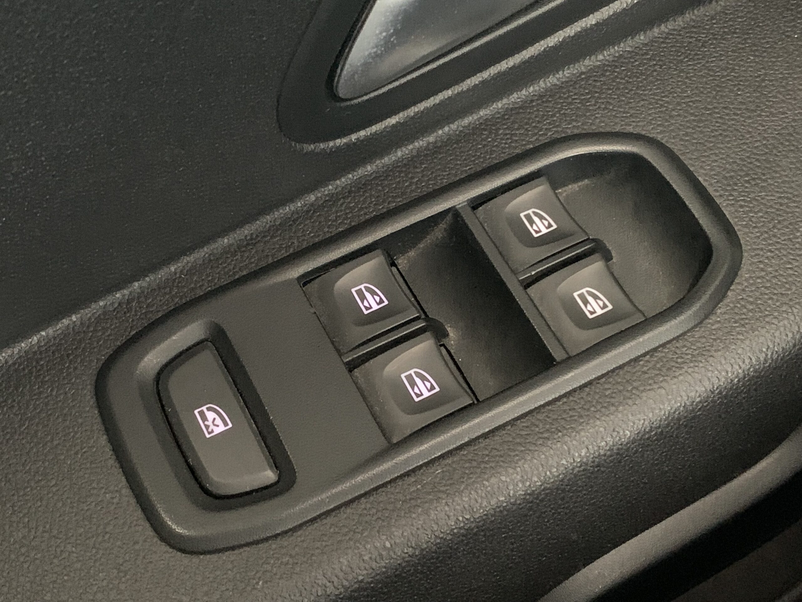 DACIA DUSTER CONFORT 1.5 BLUE DCI 115CV 4X4 + RUEDA + ELEVALUNAS TRASEROS ELECTRICOS