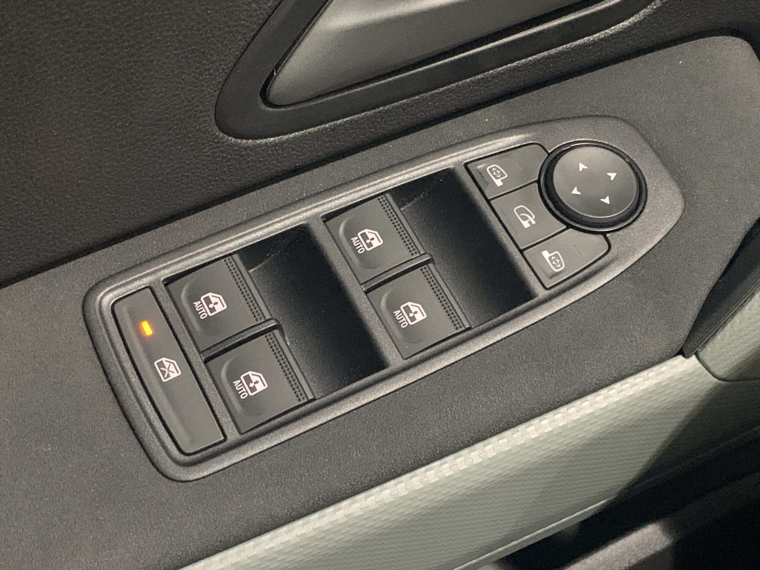 DACIA NUEVO DUSTER EXTREME ECO-G (GLP) 100CV + PACK TECHNO + PACK  PARKING