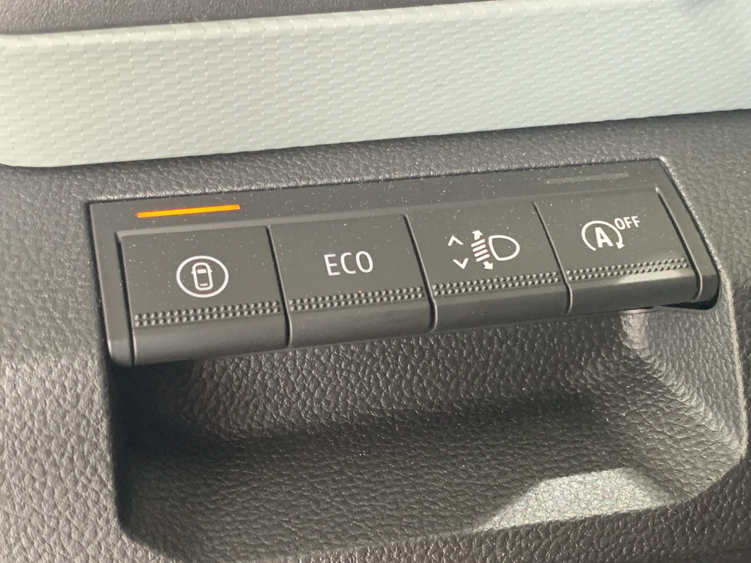 DACIA NUEVO DUSTER EXTREME ECO-G (GLP) 100CV + PACK TECHNO + PACK  PARKING