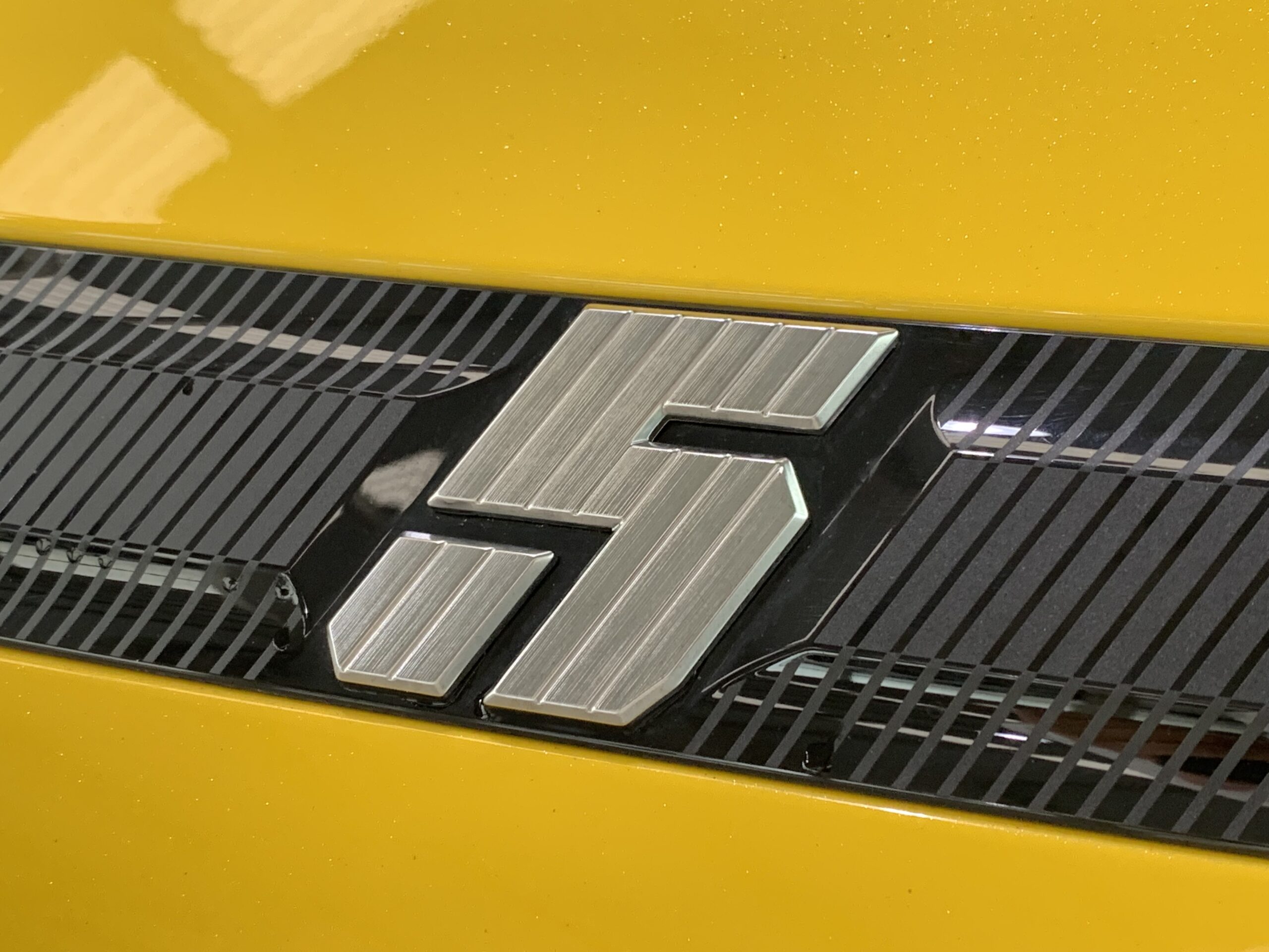 RENAULT 5 ICONIC CINQ 150CV ELECTRICO 100% AUTONOMIA CONFORT (HASTA 412KM DE AUTONOMIA) + CARGA BIDIRECCIONAL + PACK SAFETY & EASY DRIVE + AUDIO PREMIUM HARMAN KARDON & GOOGLE INTEGRADO