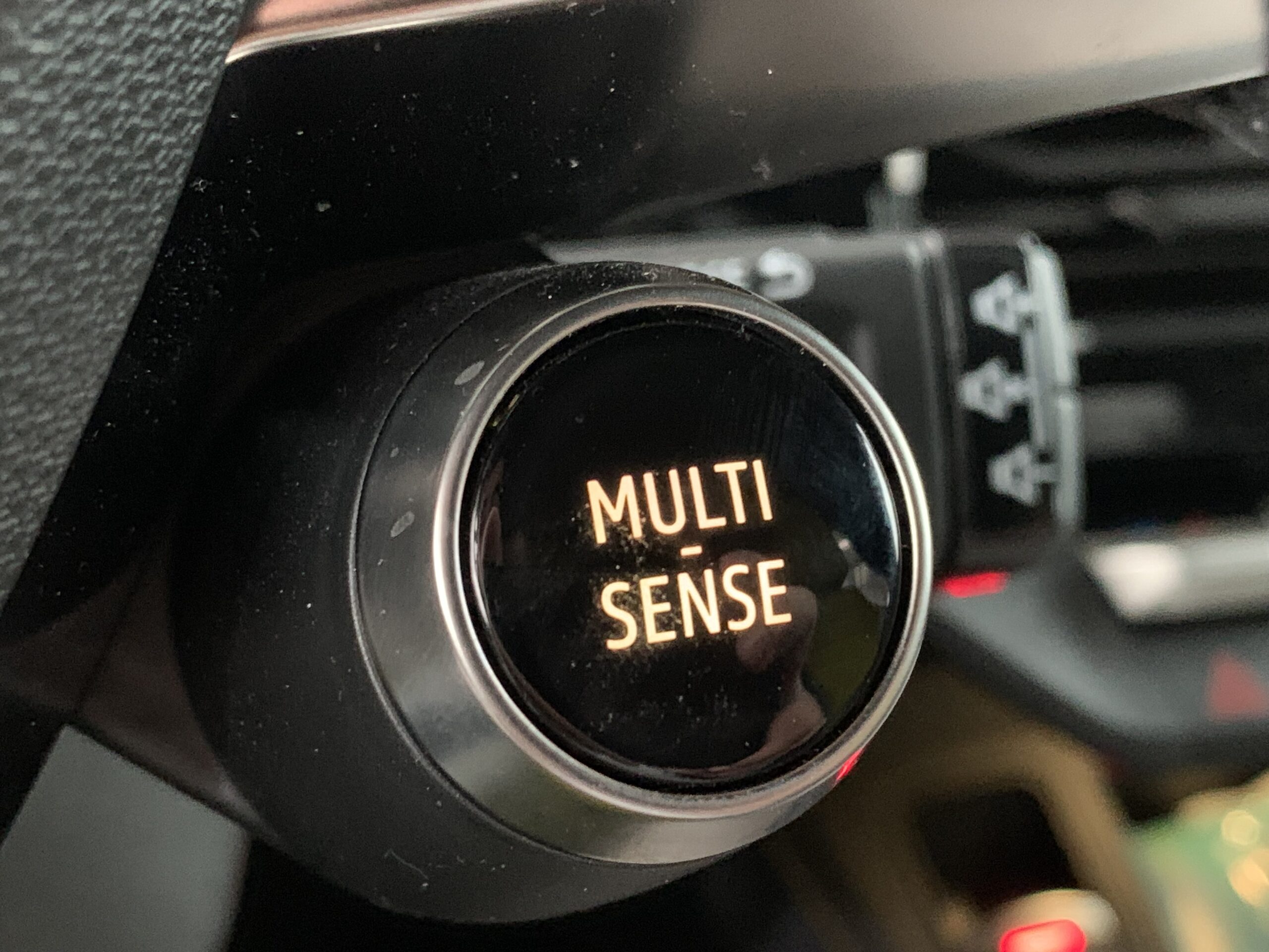 RENAULT 5 ICONIC CINQ 150CV ELECTRICO 100% AUTONOMIA CONFORT (HASTA 412KM DE AUTONOMIA) + CARGA BIDIRECCIONAL + PACK SAFETY & EASY DRIVE + AUDIO PREMIUM HARMAN KARDON & GOOGLE INTEGRADO