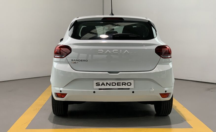DACIA SANDERO ESSENTIAL ECO-G (GLP) DE 100CV + MEDIA DISPLAY DE 8´´ + SENSORES DE APARCAMIENTO TRASEROS
