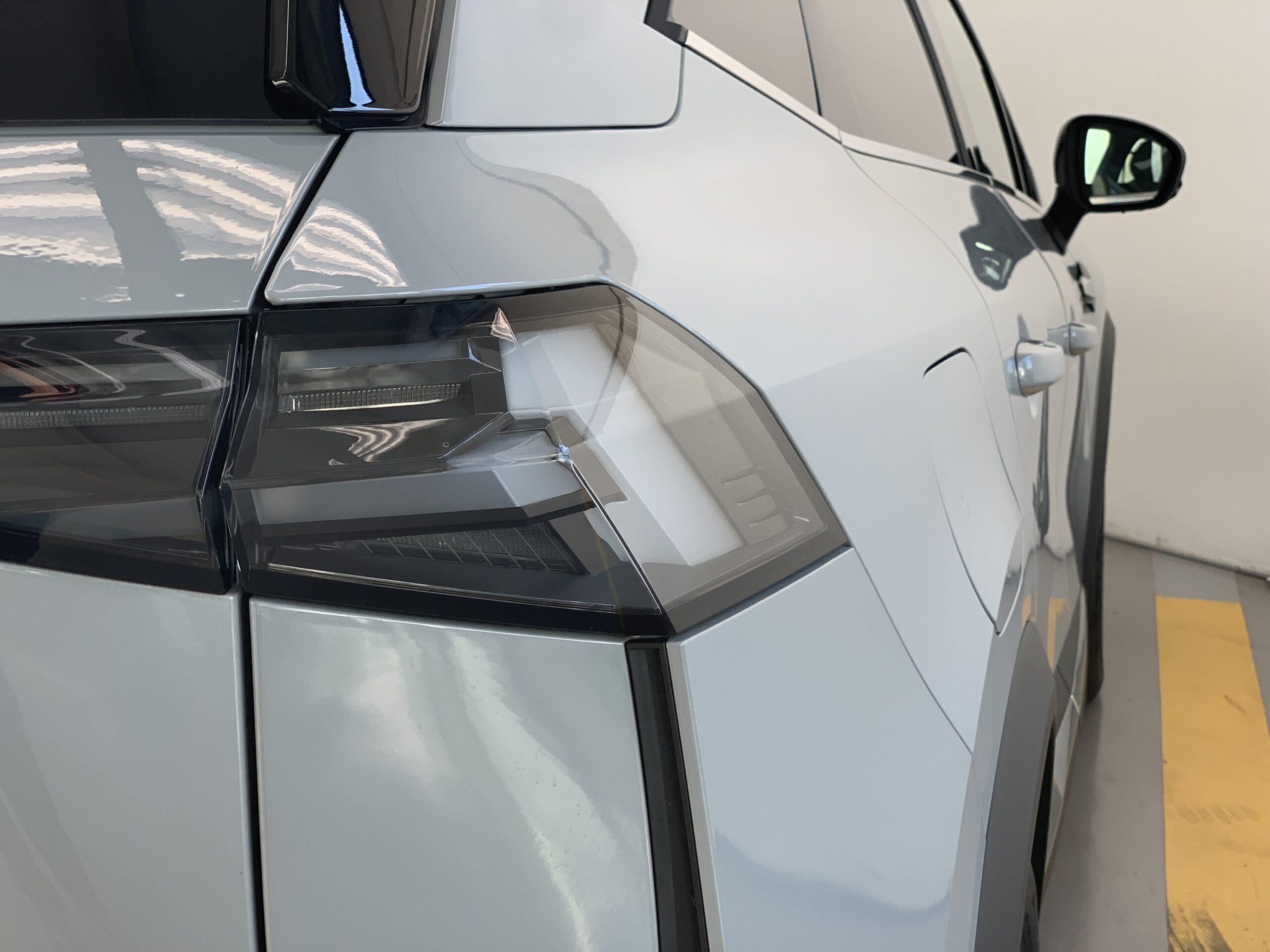 RENAULT SYMBIOZ TECHNO E-TECH FULL HYBRID 145CV + RUEDA + PACK PARKING SAFETY & DRIVING