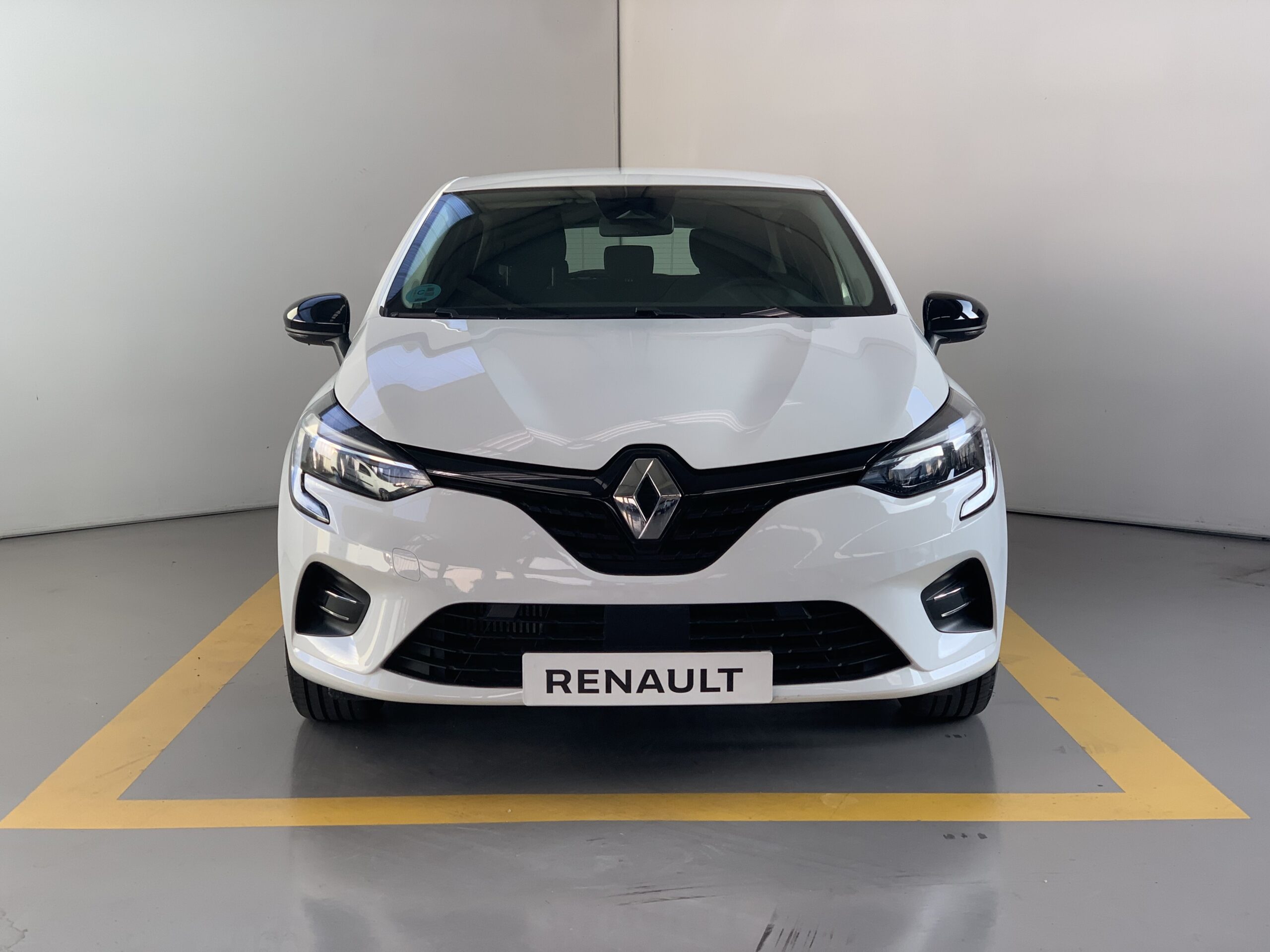 RENAULT CLIO LIMITED TCE 90CV