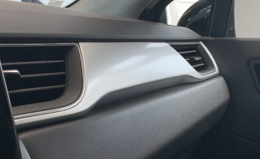 RENAULT CAPTUR TECHNO TCE 90CV + RUEDA DE REPUESTO + BARRAS DE TECHO LONGITUDINALES + CARGADOR INDUCCION + PACK CITY PREMIUM (Camara 360º + Easy Park Assist) + PACK FULL SCREEN (Navegacion)