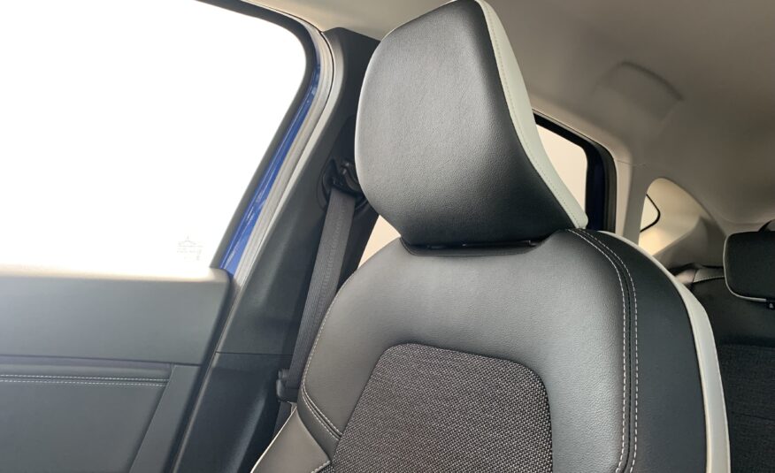 RENAULT CAPTUR TECHNO TCE 90CV + RUEDA DE REPUESTO + BARRAS DE TECHO LONGITUDINALES + CARGADOR INDUCCION + PACK CITY PREMIUM (Camara 360º + Easy Park Assist) + PACK FULL SCREEN (Navegacion)