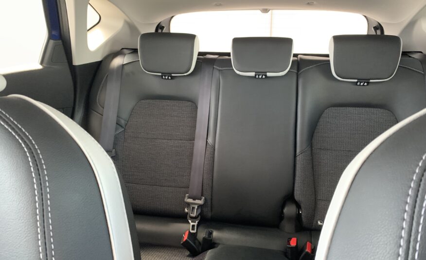 RENAULT CAPTUR TECHNO TCE 90CV + RUEDA DE REPUESTO + BARRAS DE TECHO LONGITUDINALES + CARGADOR INDUCCION + PACK CITY PREMIUM (Camara 360º + Easy Park Assist) + PACK FULL SCREEN (Navegacion)