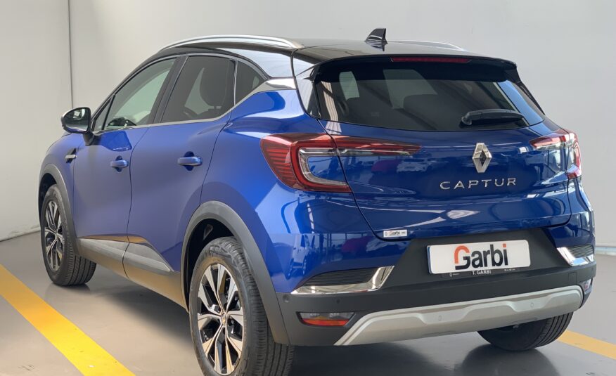 RENAULT CAPTUR TECHNO TCE 90CV + RUEDA DE REPUESTO + BARRAS DE TECHO LONGITUDINALES + CARGADOR INDUCCION + PACK CITY PREMIUM (Camara 360º + Easy Park Assist) + PACK FULL SCREEN (Navegacion)