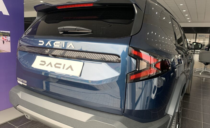 DACIA BIGSTER JOURNEY HYBRID 155CV + PACK PARKING + LLANTAS DE 19´´ + RUEDA