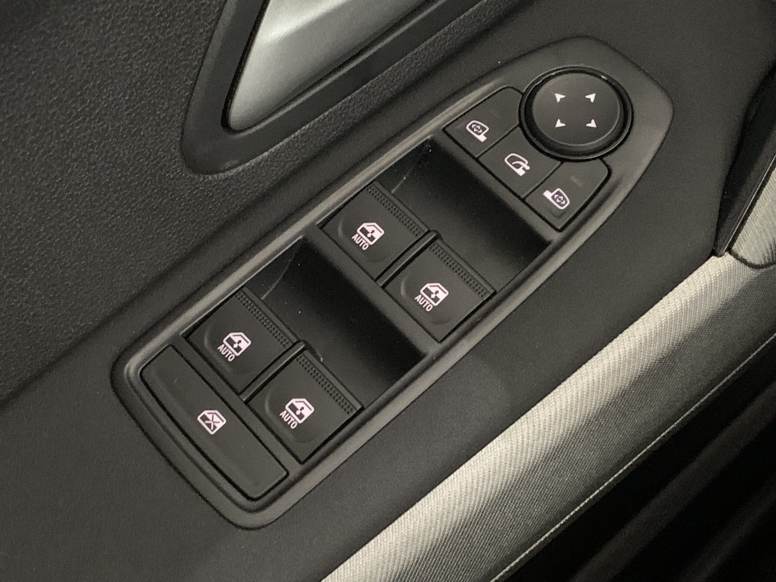 DACIA BIGSTER JOURNEY HYBRID 155CV + PACK PARKING + LLANTAS DE 19´´ + RUEDA