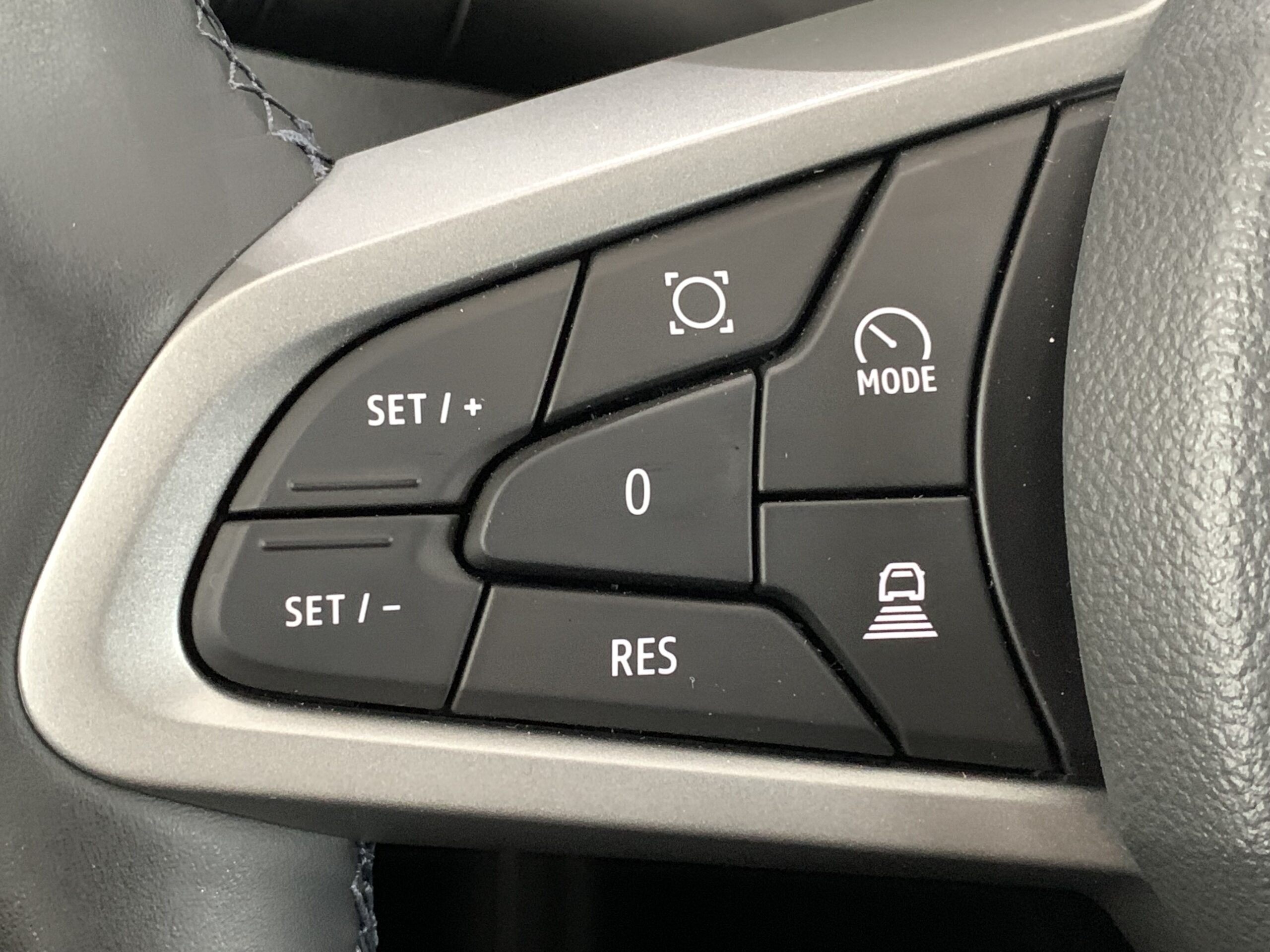 DACIA BIGSTER JOURNEY HYBRID 155CV + PACK PARKING + LLANTAS DE 19´´ + RUEDA