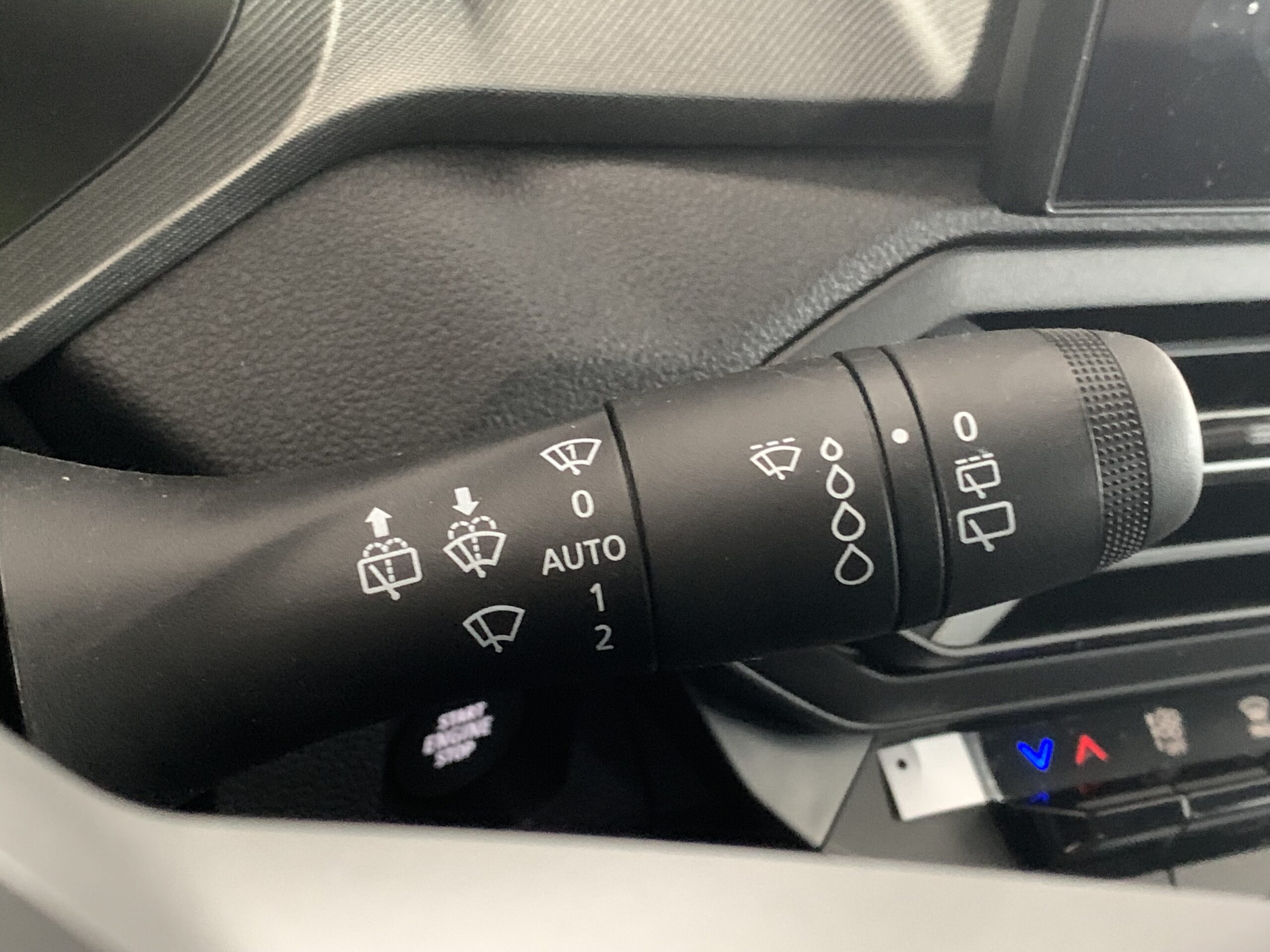 DACIA BIGSTER JOURNEY HYBRID 155CV + PACK PARKING + LLANTAS DE 19´´ + RUEDA