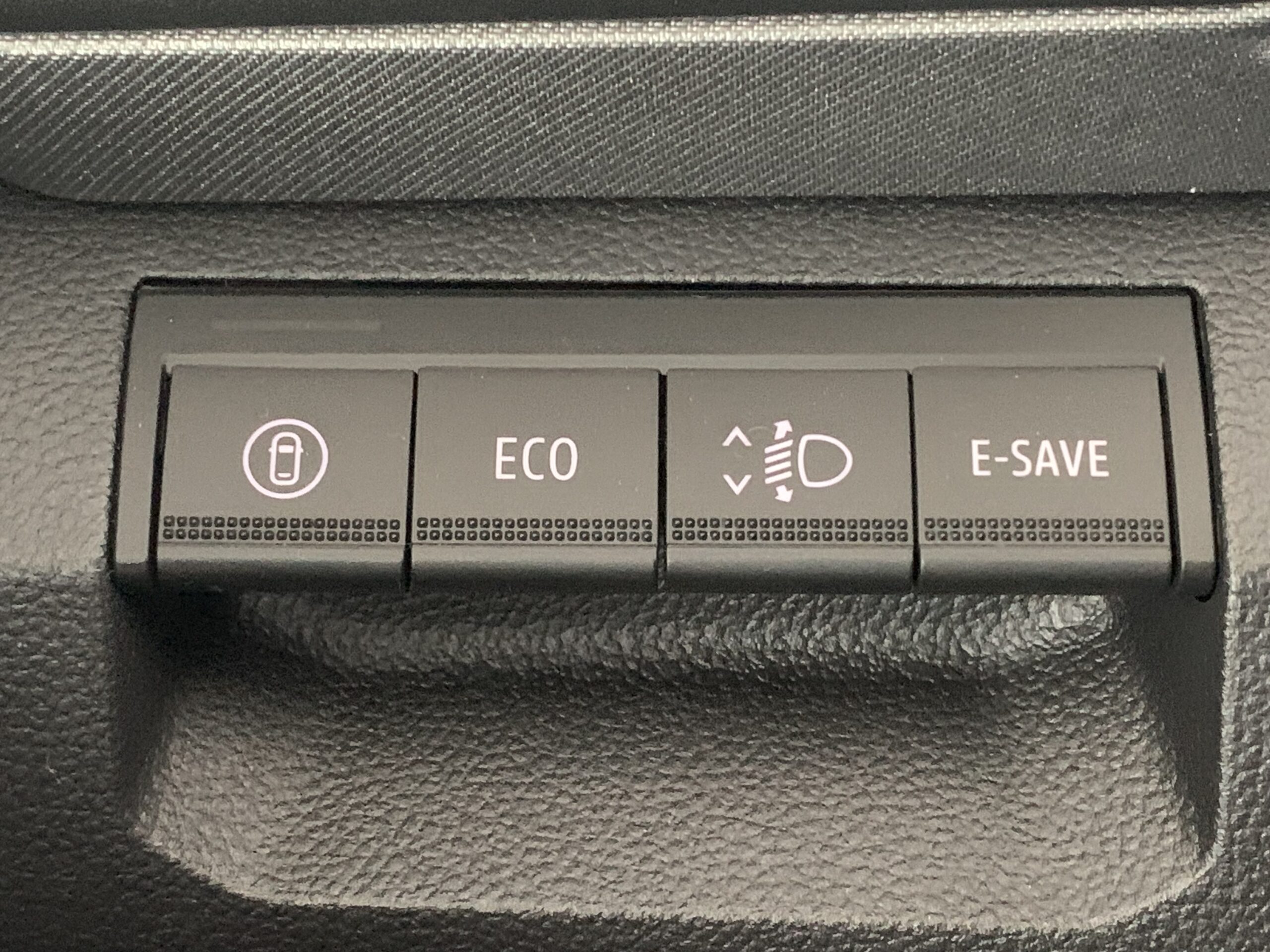 DACIA BIGSTER JOURNEY HYBRID 155CV + PACK PARKING + LLANTAS DE 19´´ + RUEDA