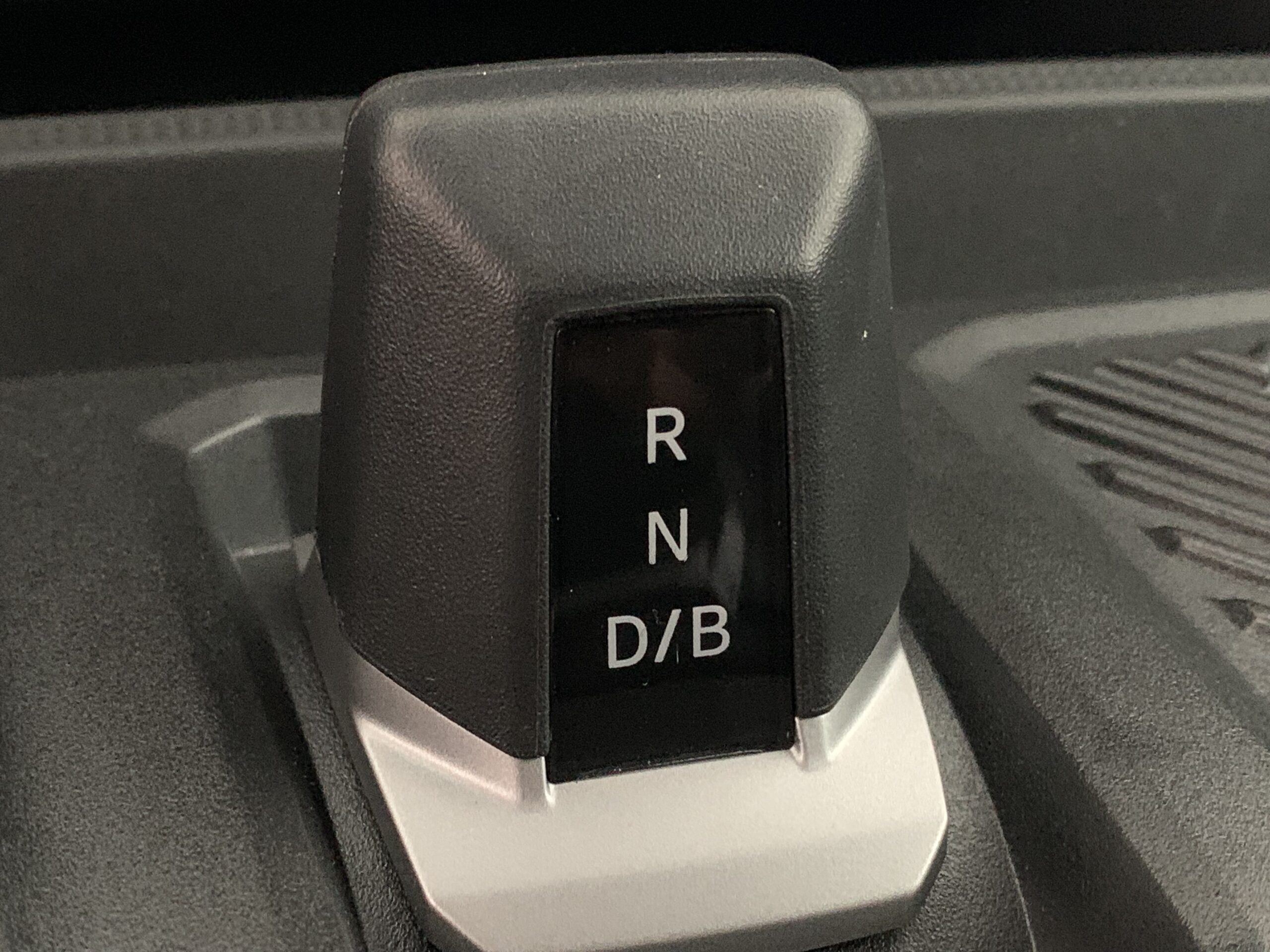 DACIA BIGSTER JOURNEY HYBRID 155CV + PACK PARKING + LLANTAS DE 19´´ + RUEDA