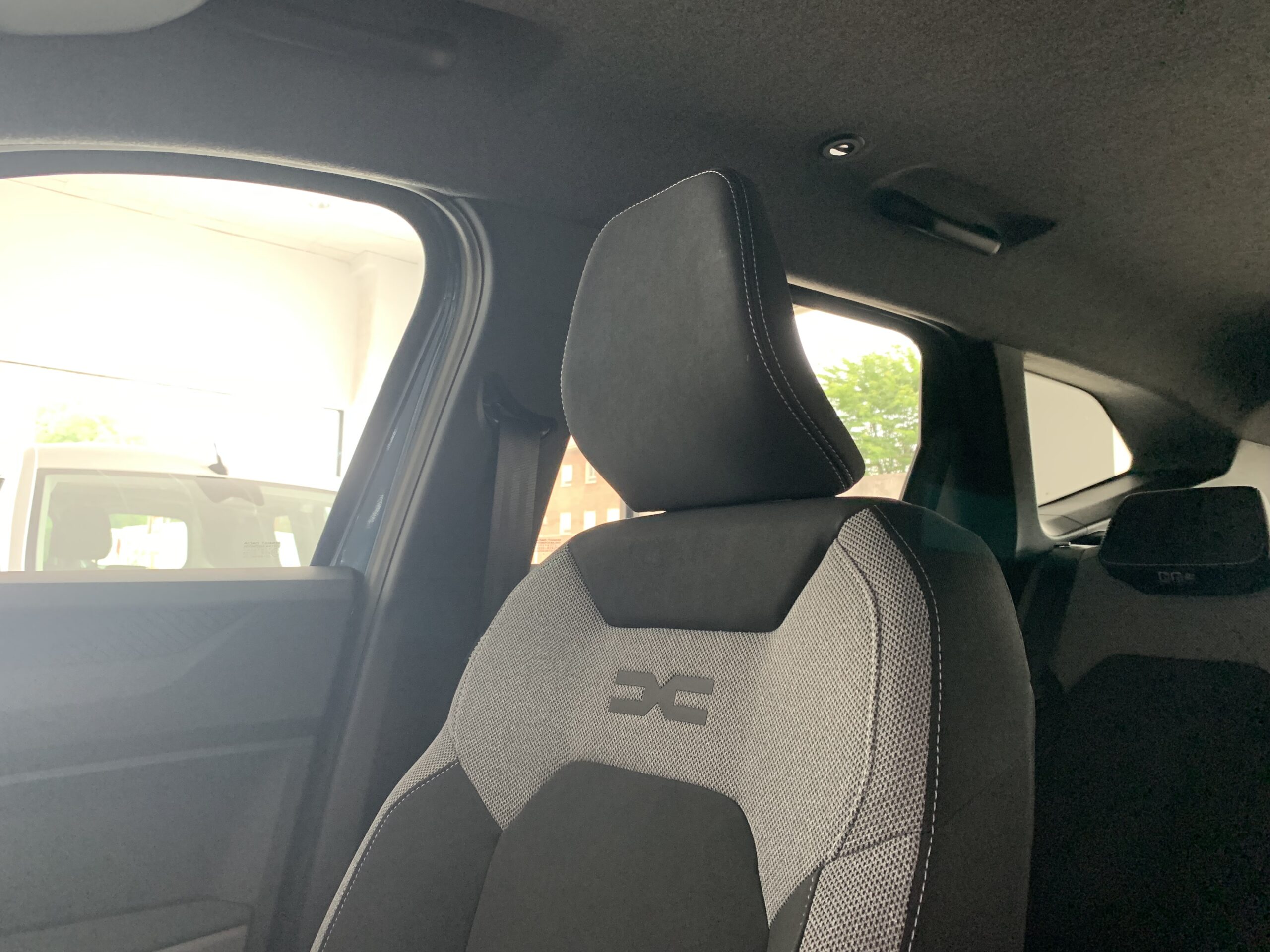 DACIA BIGSTER JOURNEY HYBRID 155CV + PACK PARKING + LLANTAS DE 19´´ + RUEDA