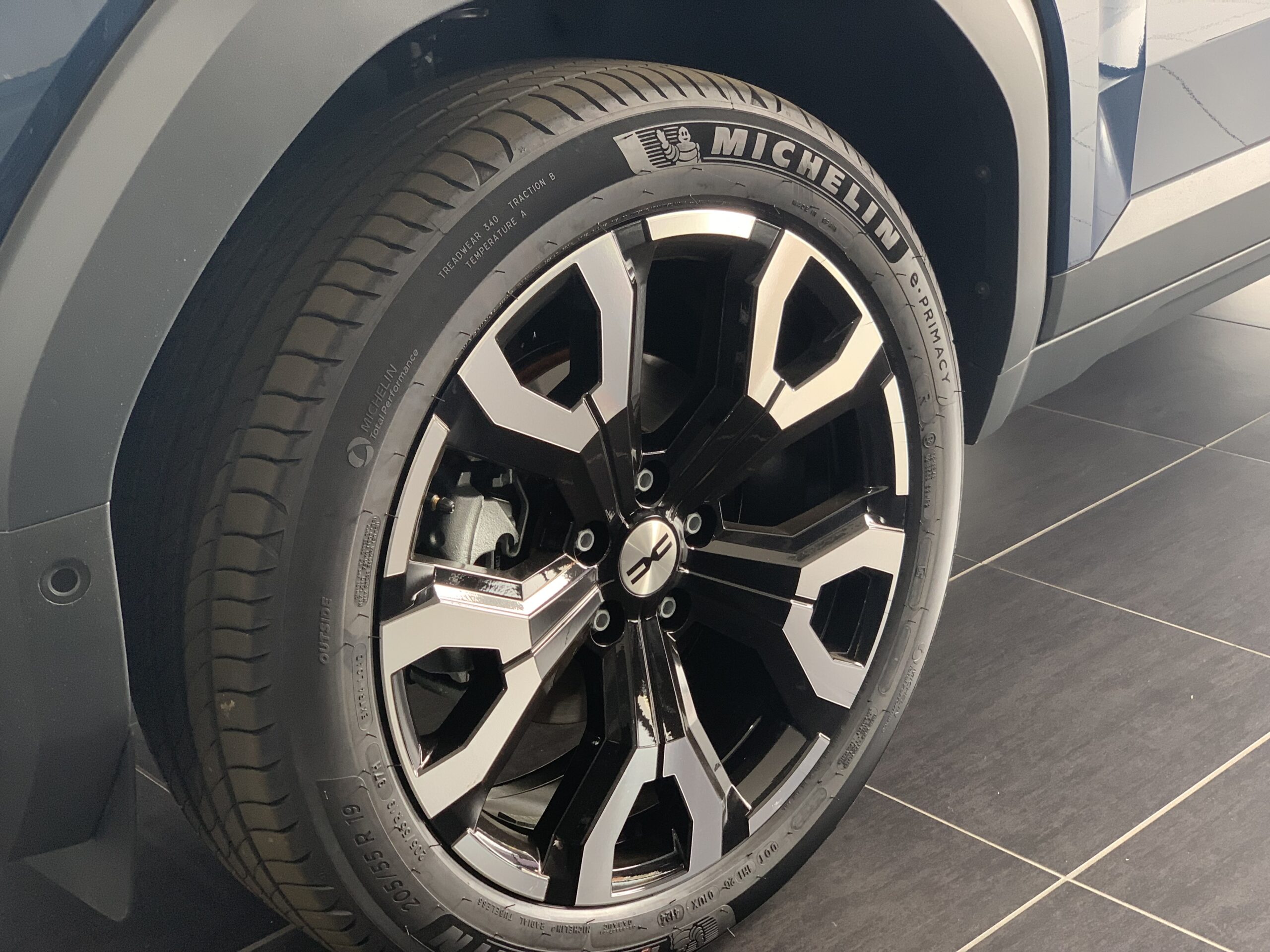 DACIA BIGSTER JOURNEY HYBRID 155CV + PACK PARKING + LLANTAS DE 19´´ + RUEDA