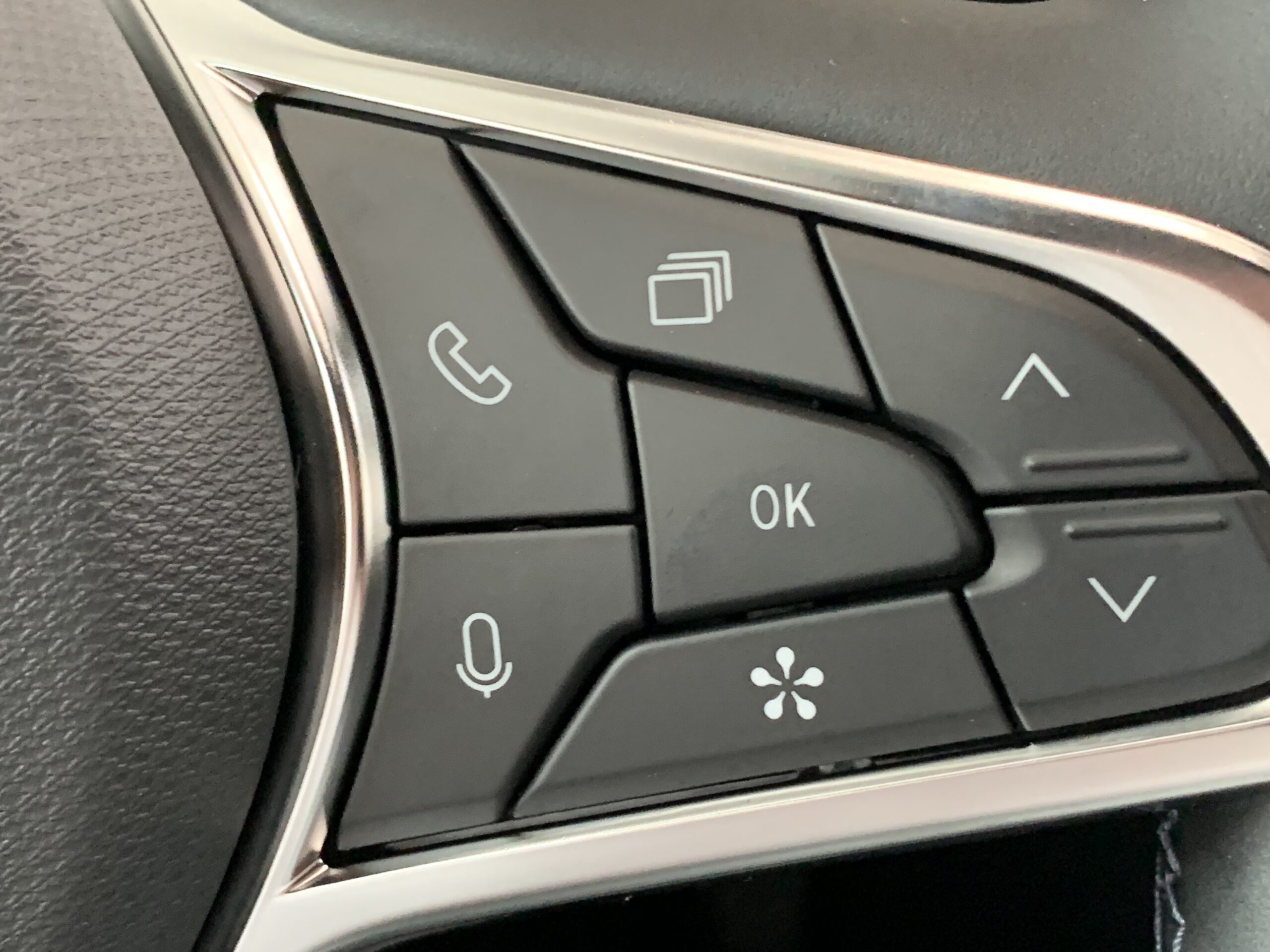 RENAULT CAPTUR TECHNO ECO-G (GLP) 100CV + TECHO NEGRO