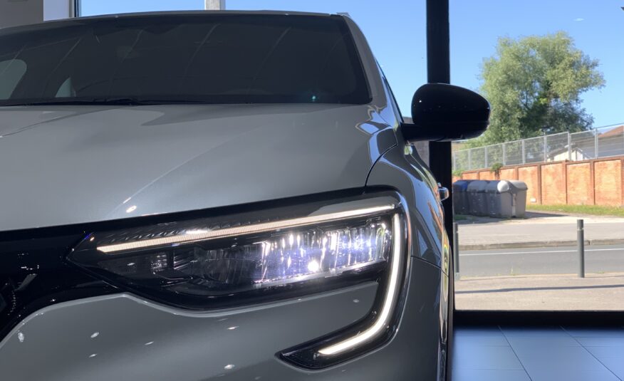 RENAULT ARKANA ESPIRIT ALPINE E-TECH 145CV + PACK PARKING PLUS