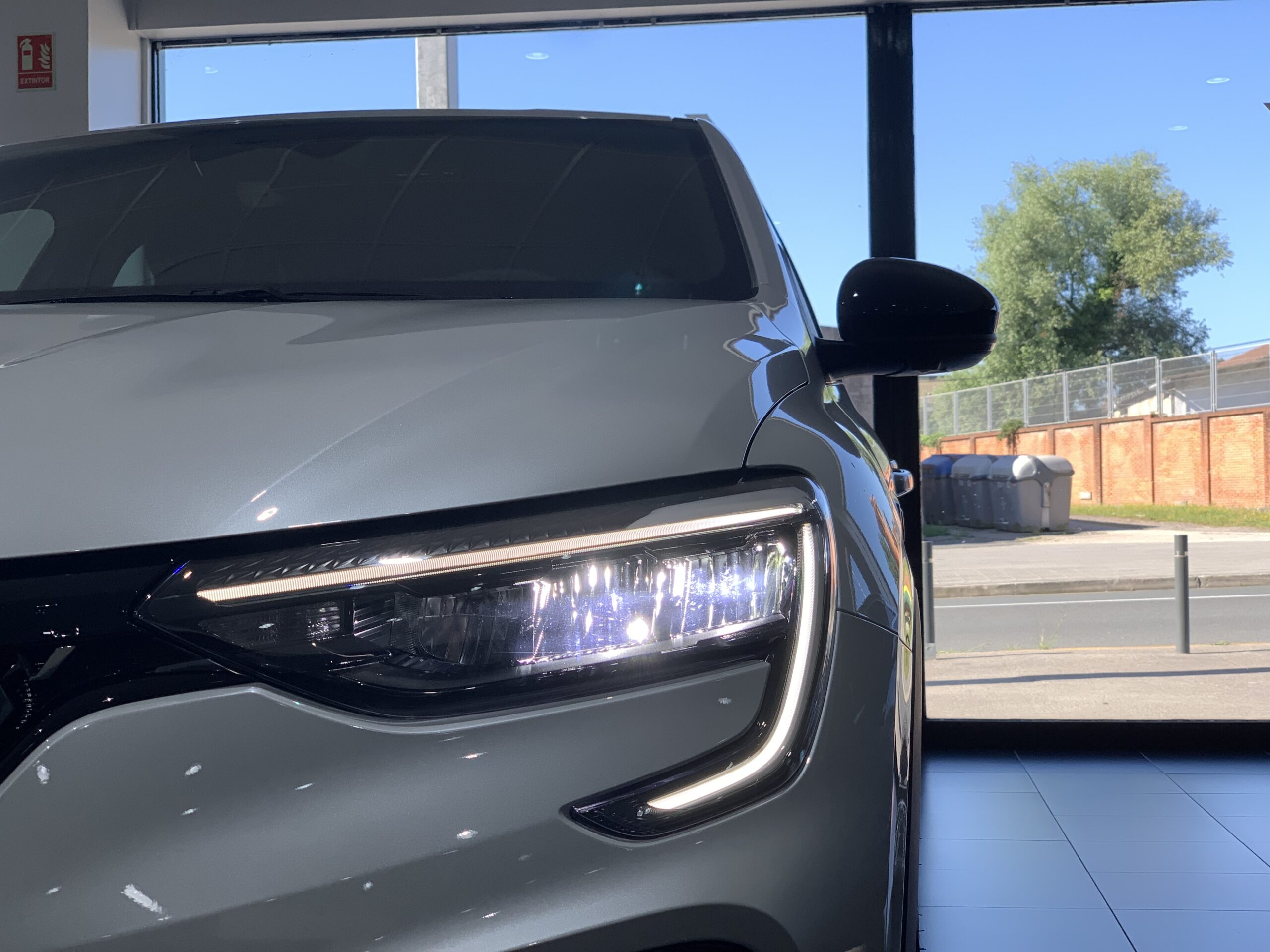RENAULT ARKANA ESPIRIT ALPINE E-TECH 145CV + PACK PARKING PLUS