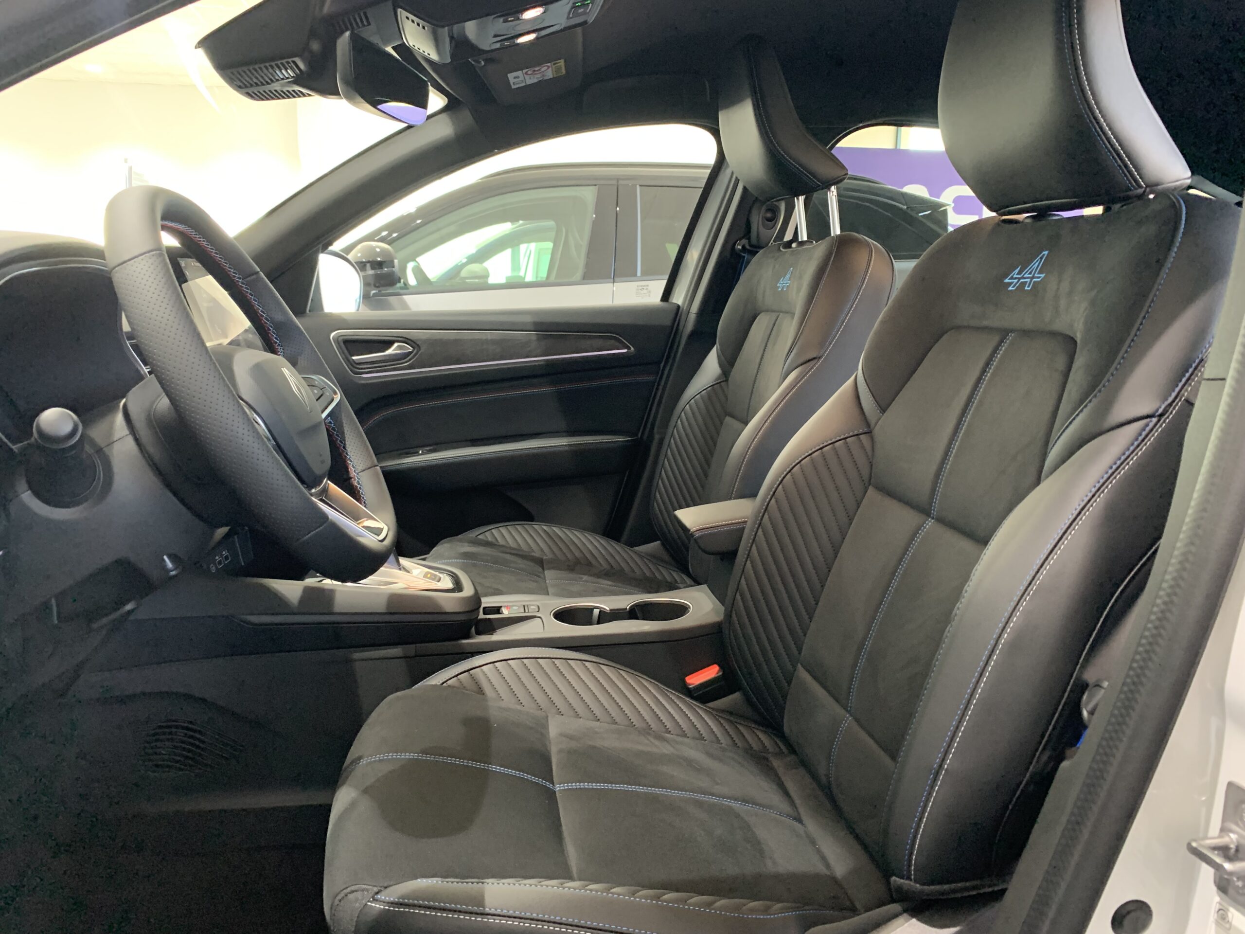 RENAULT ARKANA ESPIRIT ALPINE E-TECH 145CV + PACK PARKING PLUS