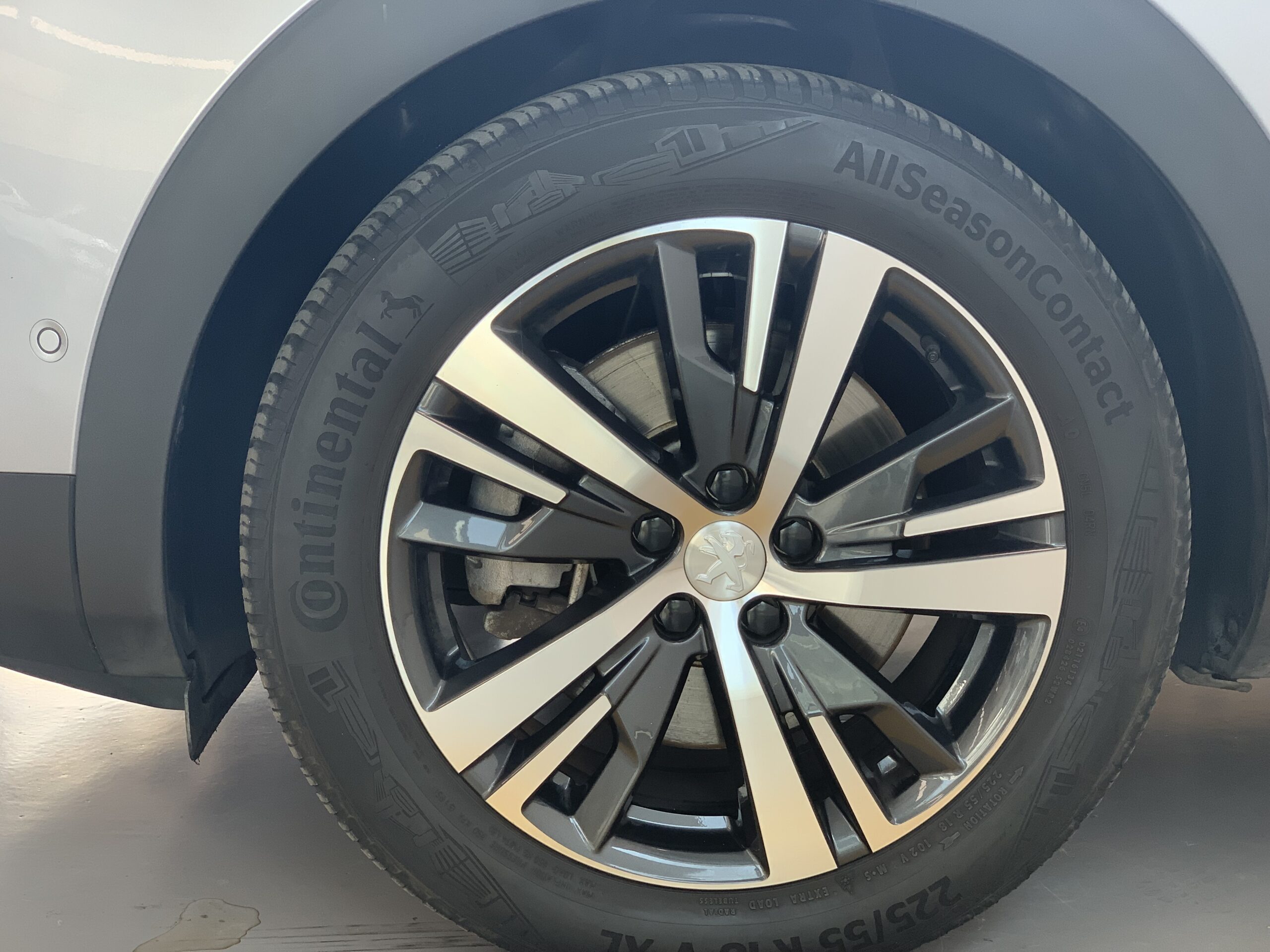 PEUGEOT 3008 ALLURE EAT8 HIBRIDO ENCHUFABLE 225CV