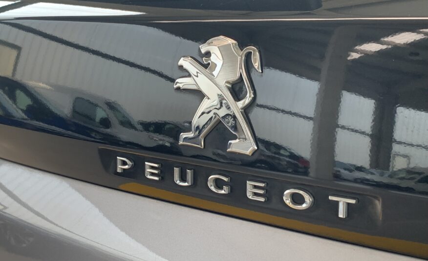 PEUGEOT 3008 ALLURE EAT8 HIBRIDO ENCHUFABLE 225CV